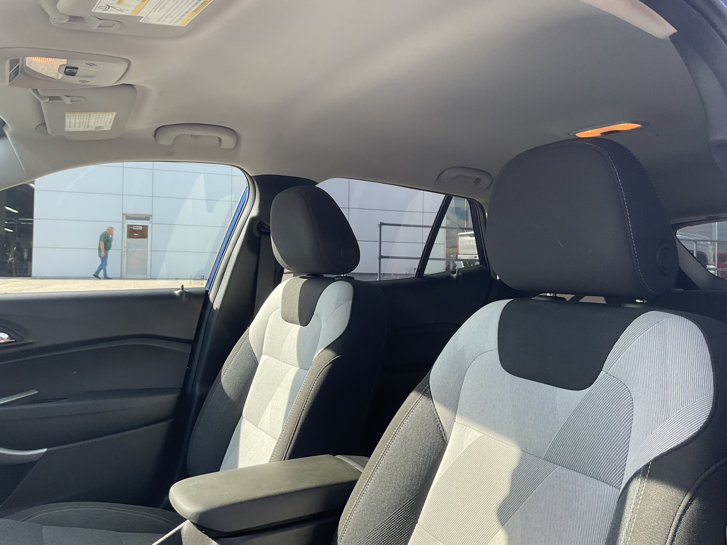 2024 Chevrolet Trax LS photo 3