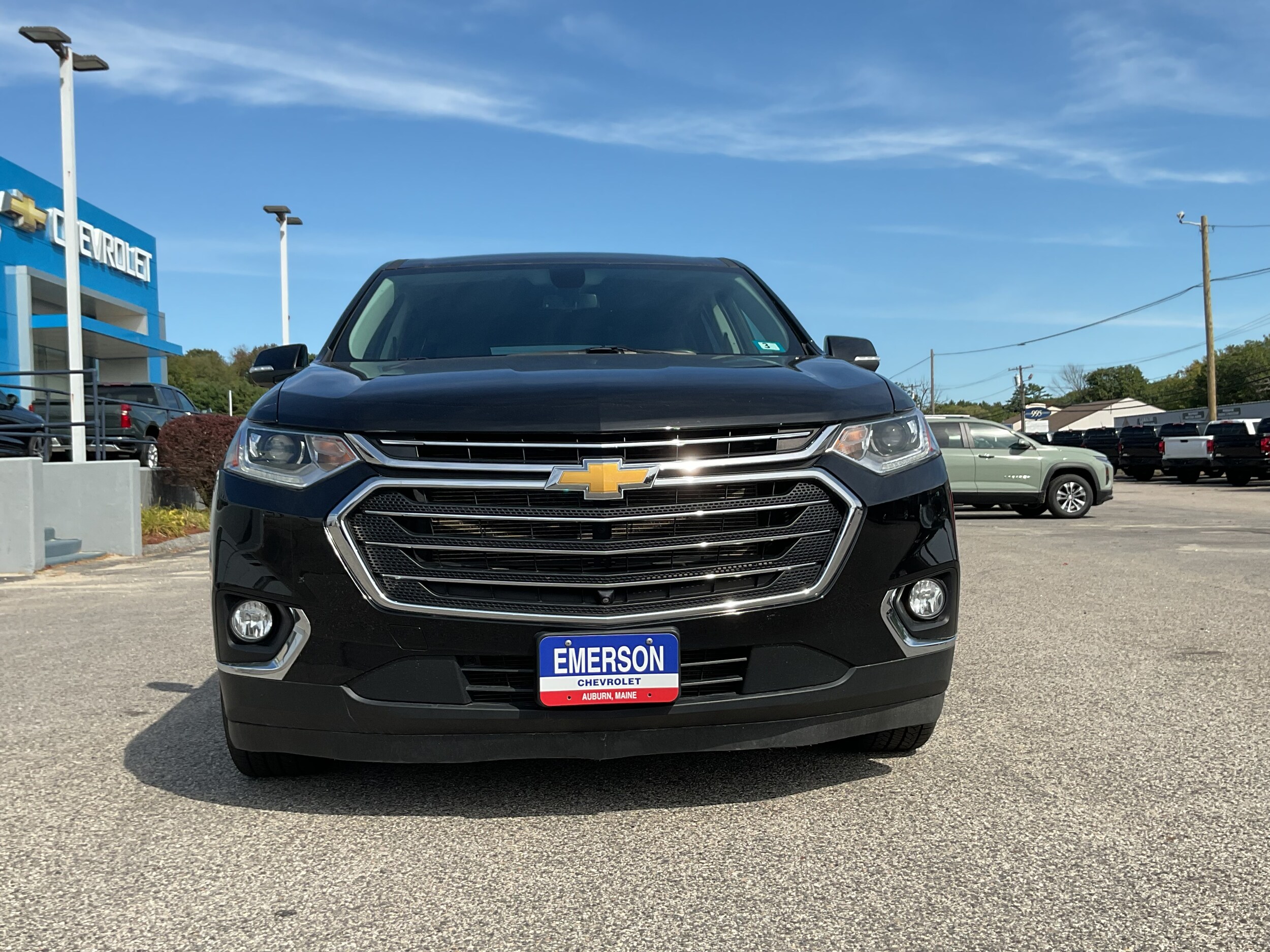 2021 Chevrolet Traverse Leather photo 2