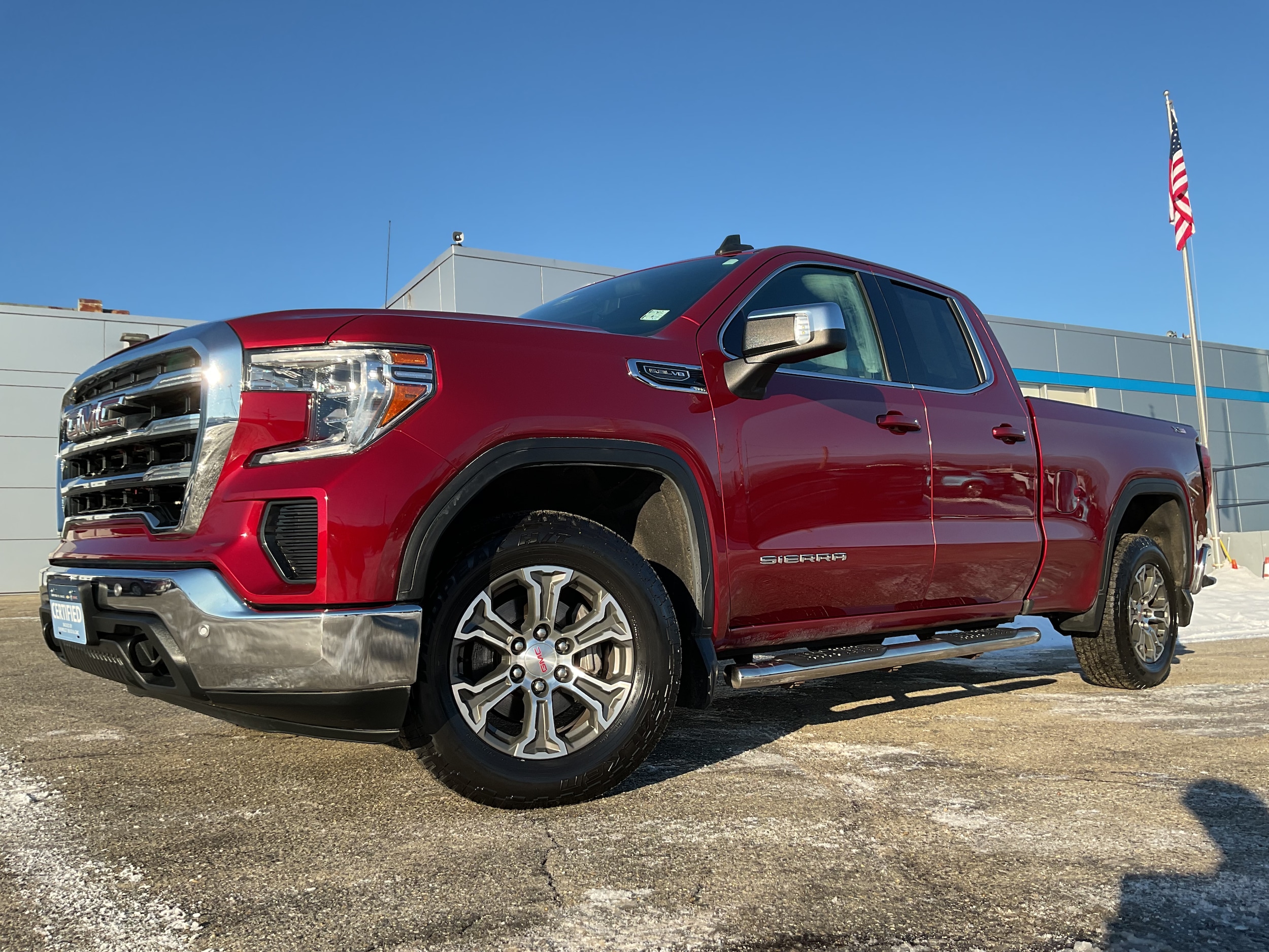 2020 GMC Sierra SLE's photo