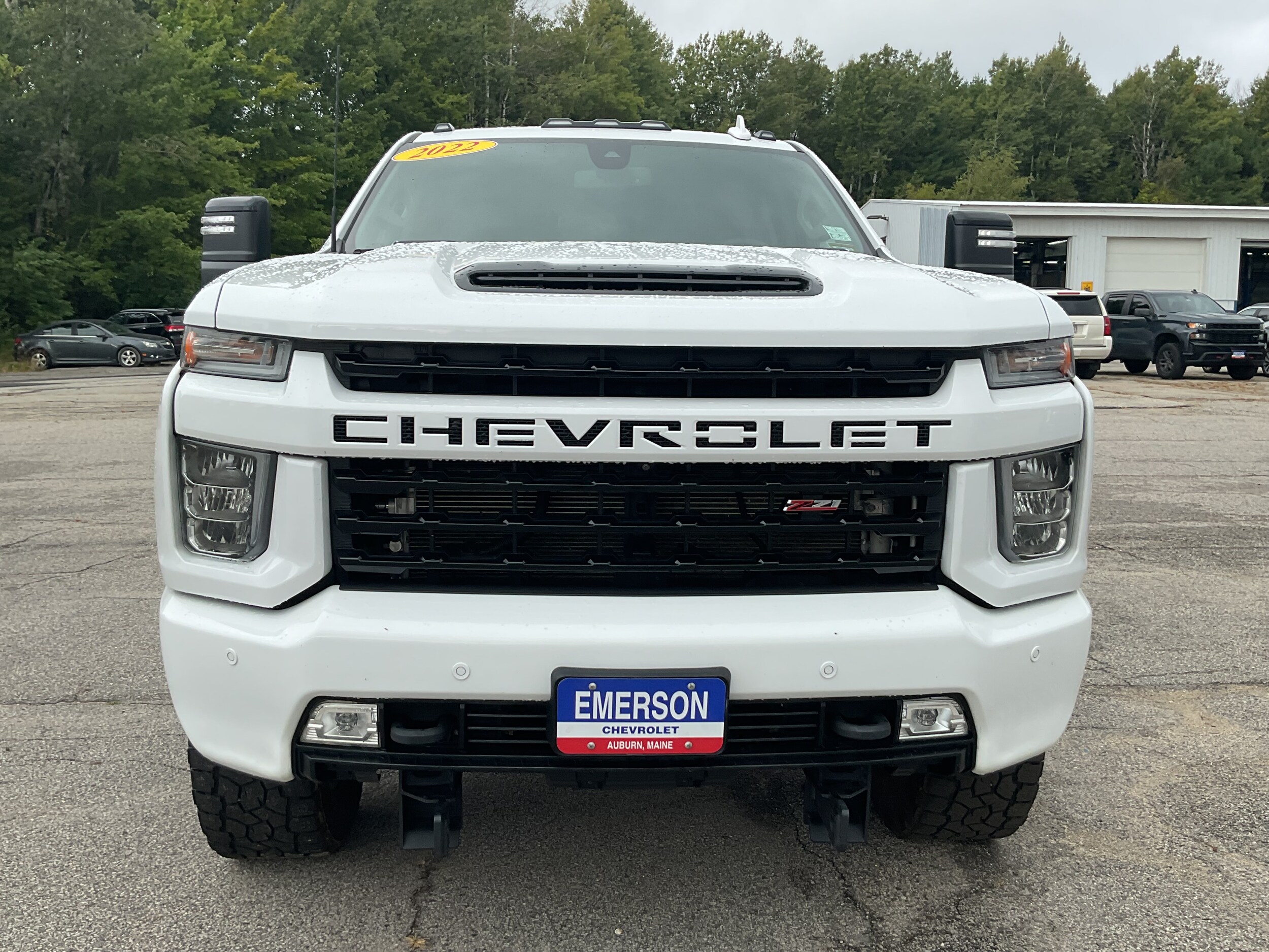 2022 Chevrolet Silverado LTZ photo 2