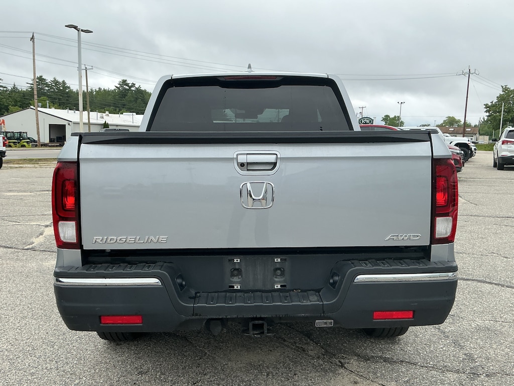 Used 2020 Honda Ridgeline AWD Sport Truck