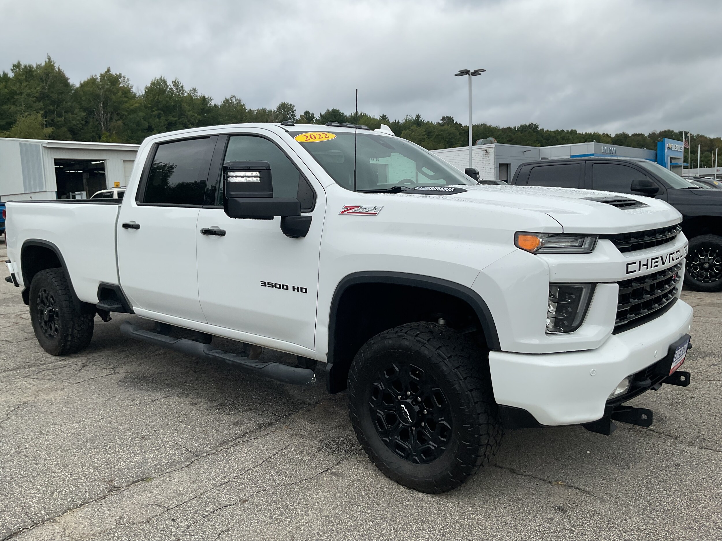 2022 Chevrolet Silverado LTZ photo 4