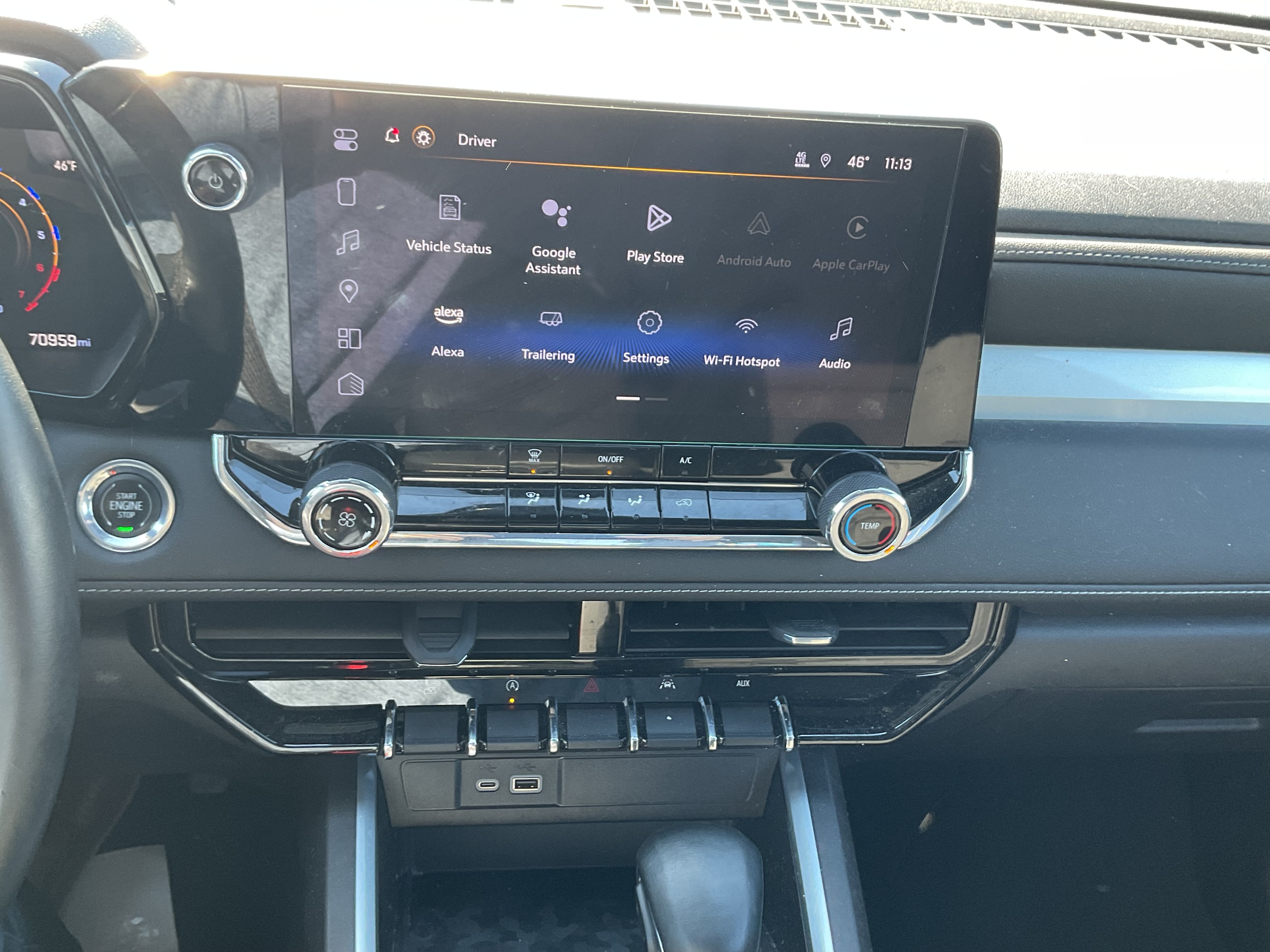 2024 Chevrolet Colorado LT - Photo 9