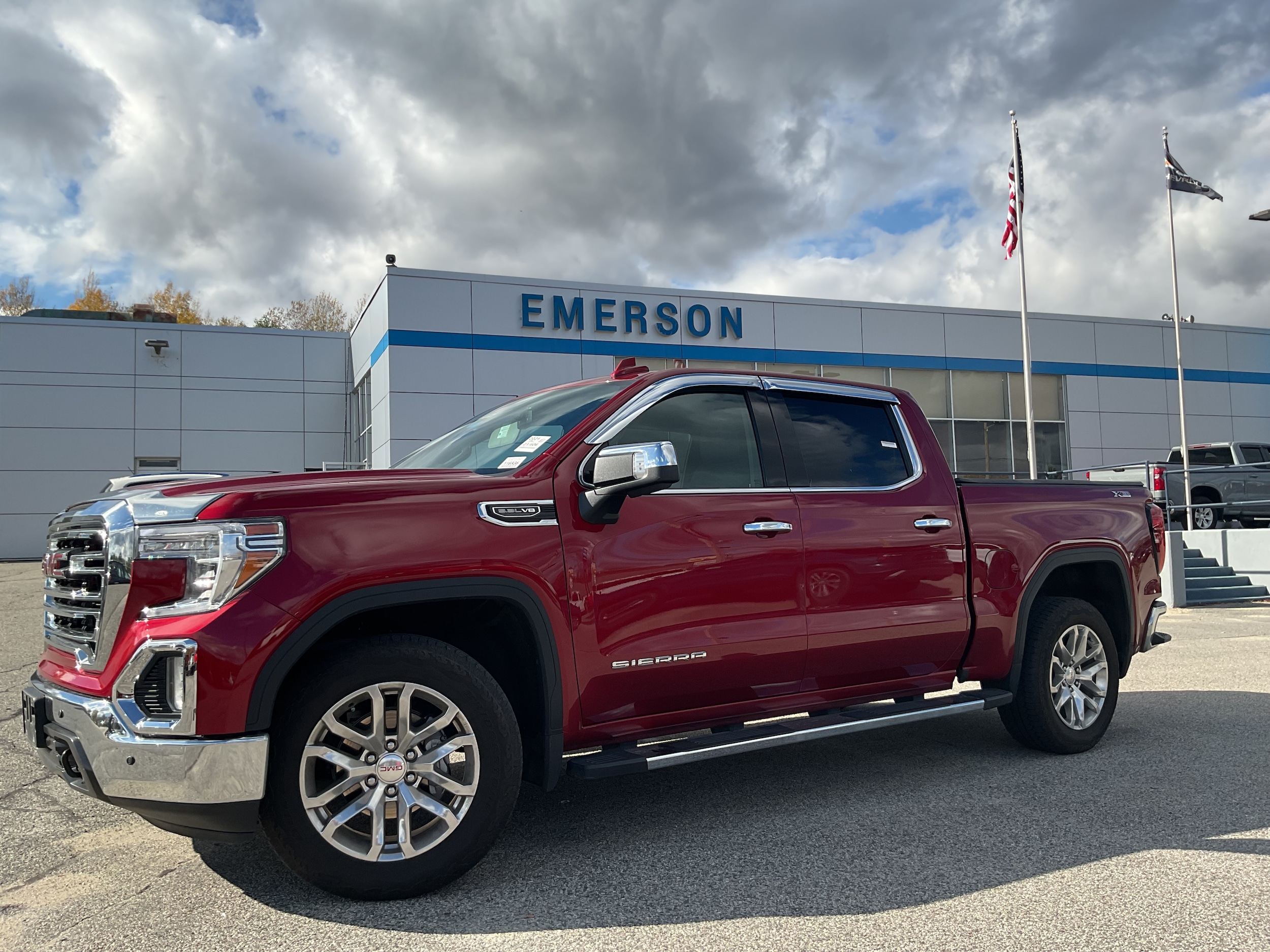 2021 GMC Sierra 1500 SLT's photo
