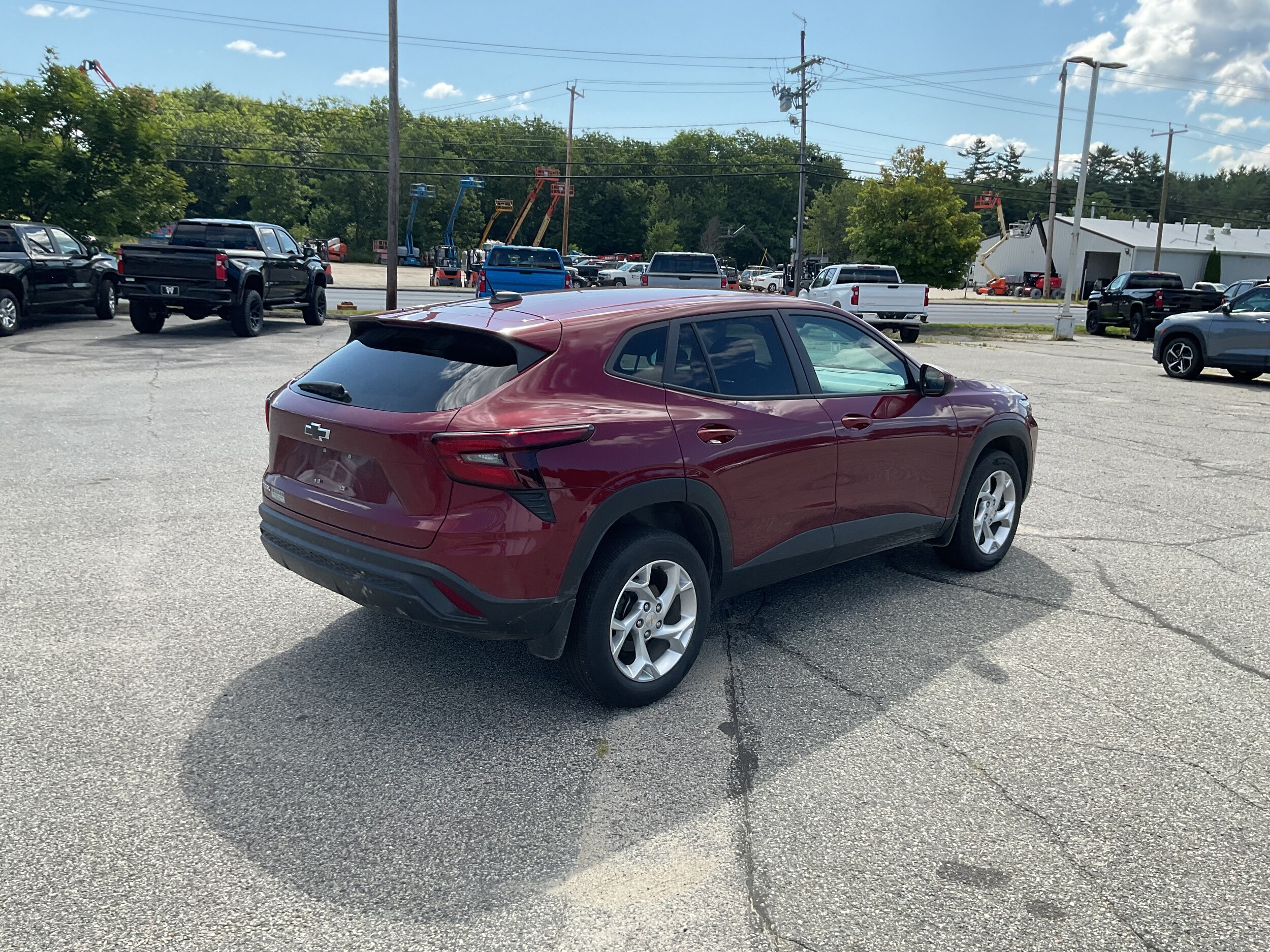 2024 Chevrolet Trax LS photo 2