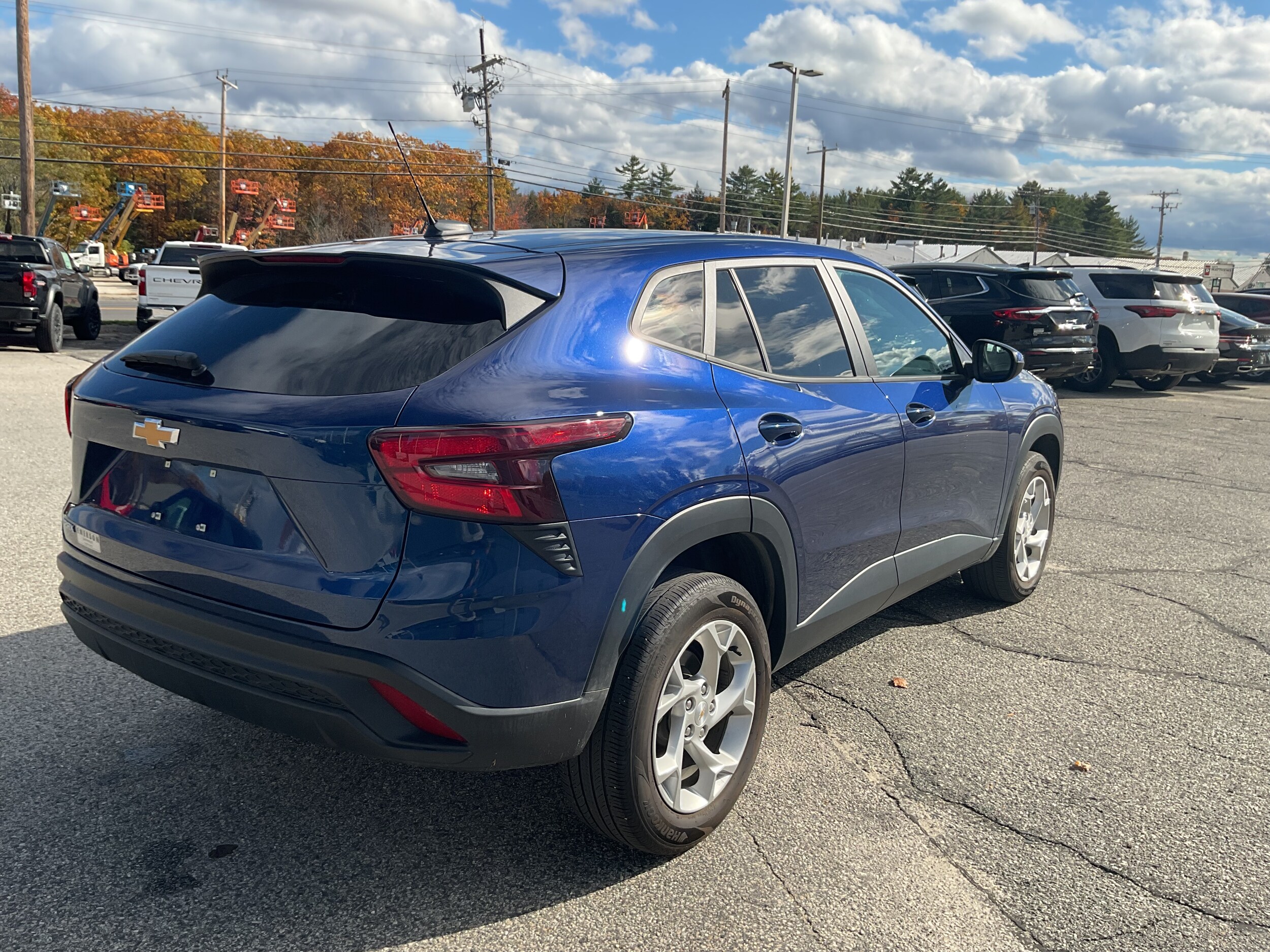 2024 Chevrolet Trax LS photo 4