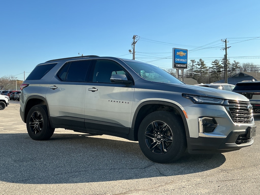 Certified 2023 Chevrolet Traverse LT Cloth SUV