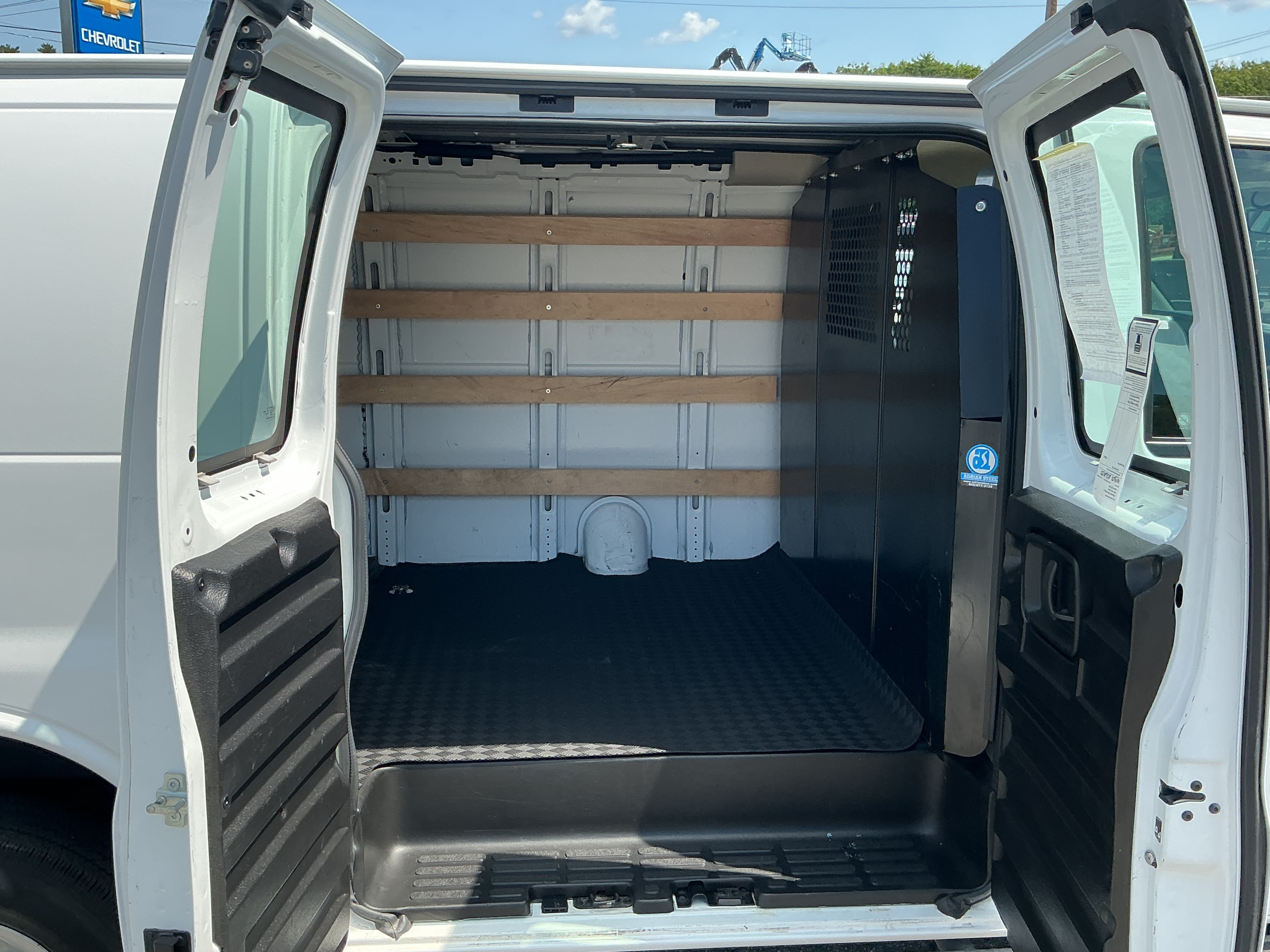 2022 Chevrolet Express Cargo Work Van - Photo 9