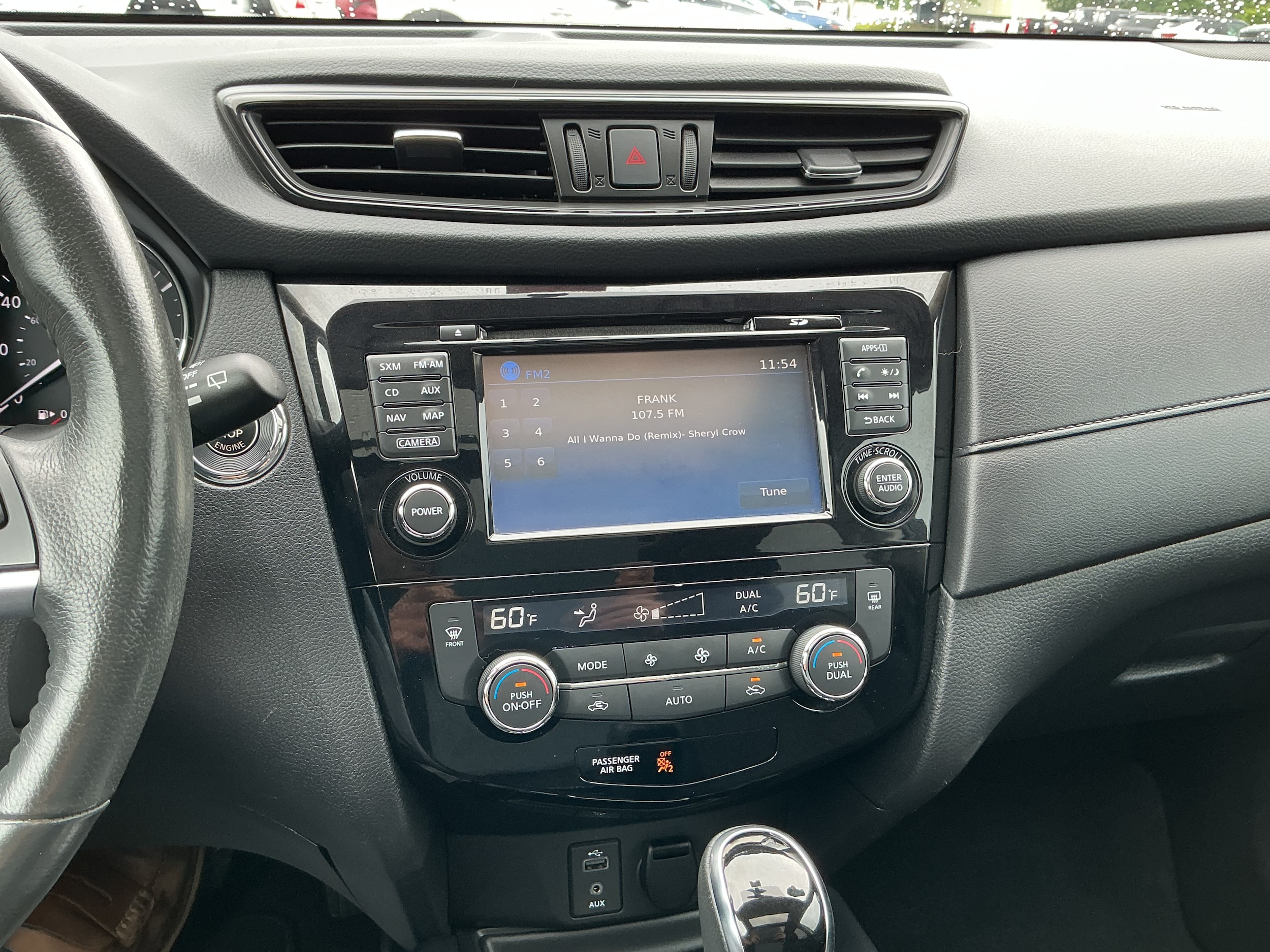 2017 Nissan Rogue SV - Photo 7
