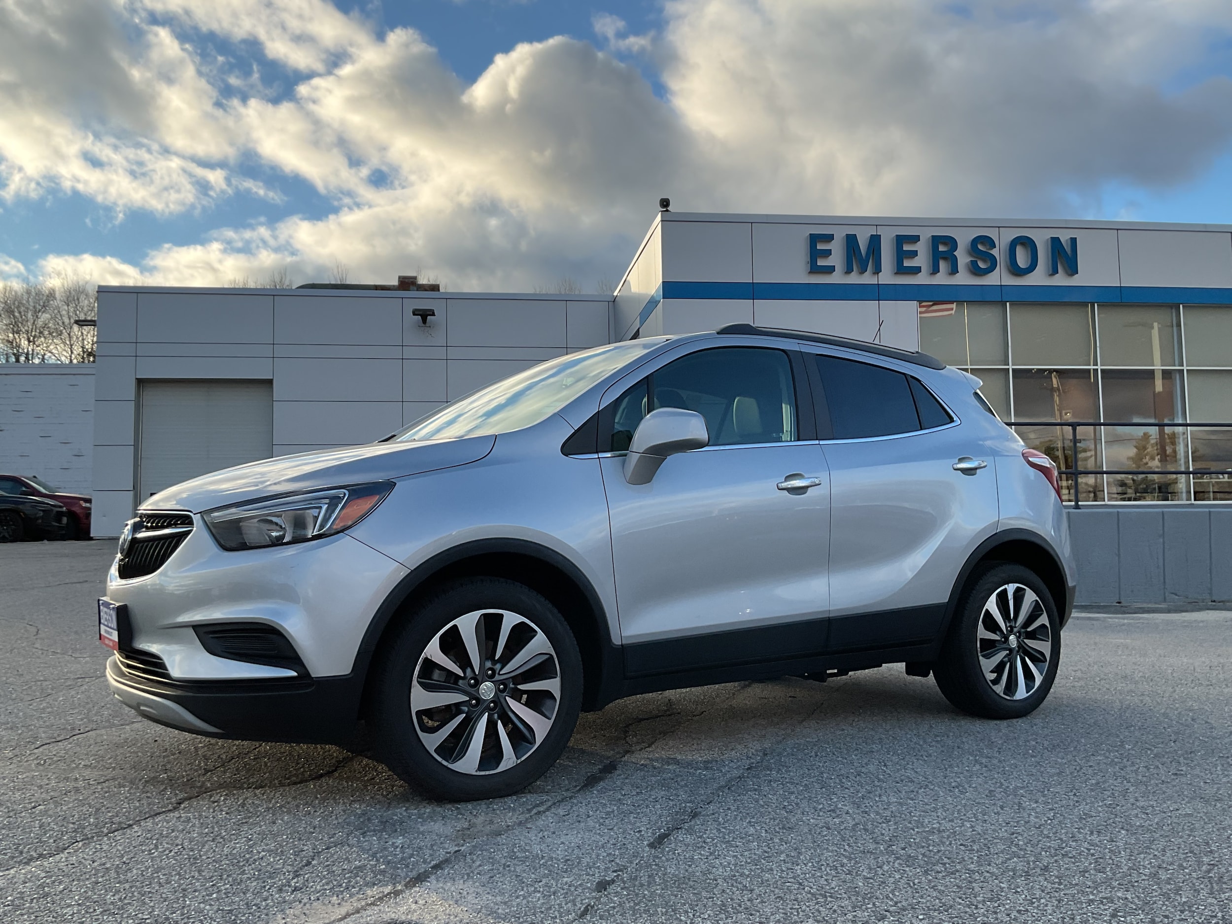 2022 Buick Encore Preferred's photo