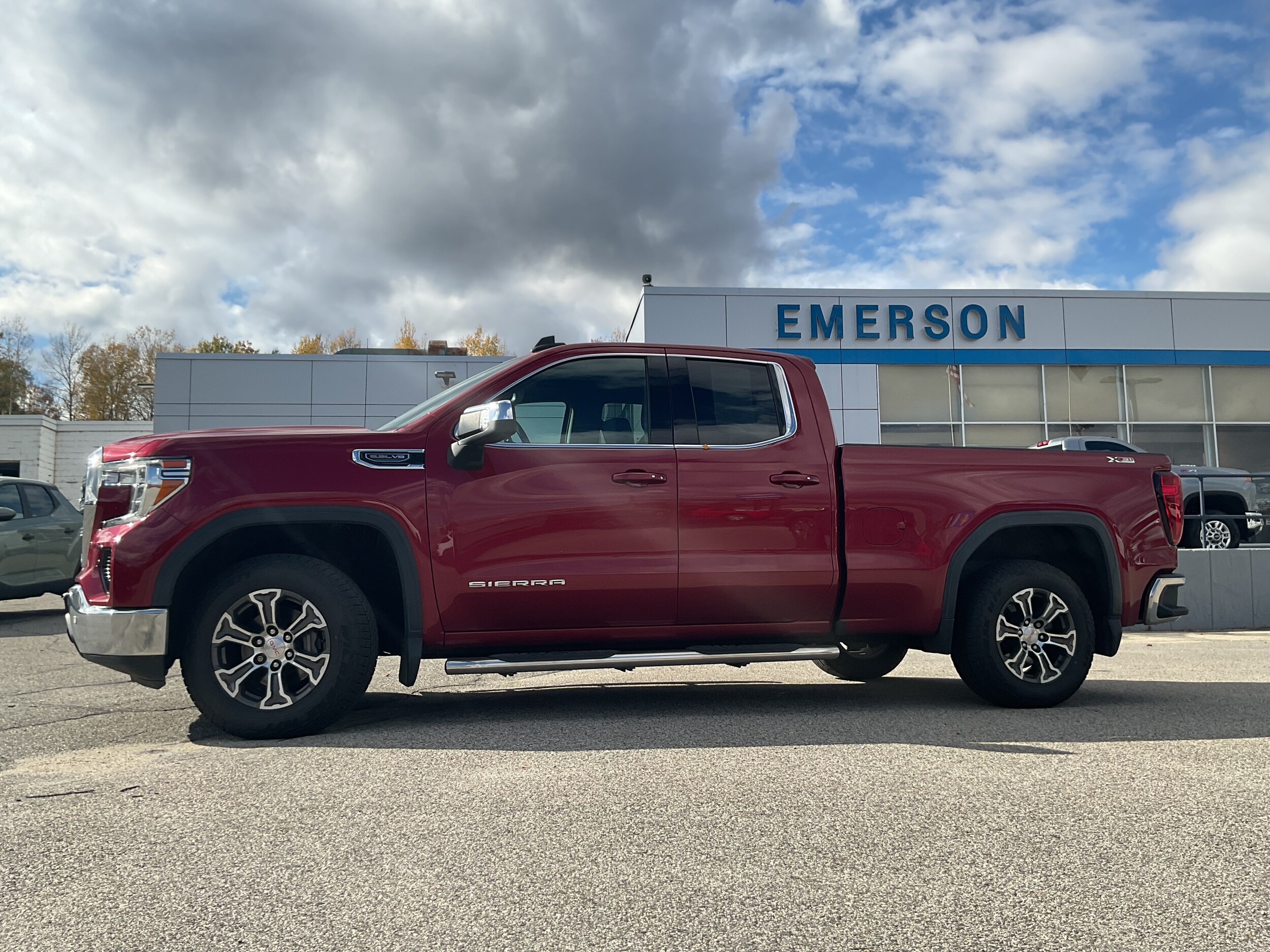 2020 Gmc Sierra 1500 SLE photo 4