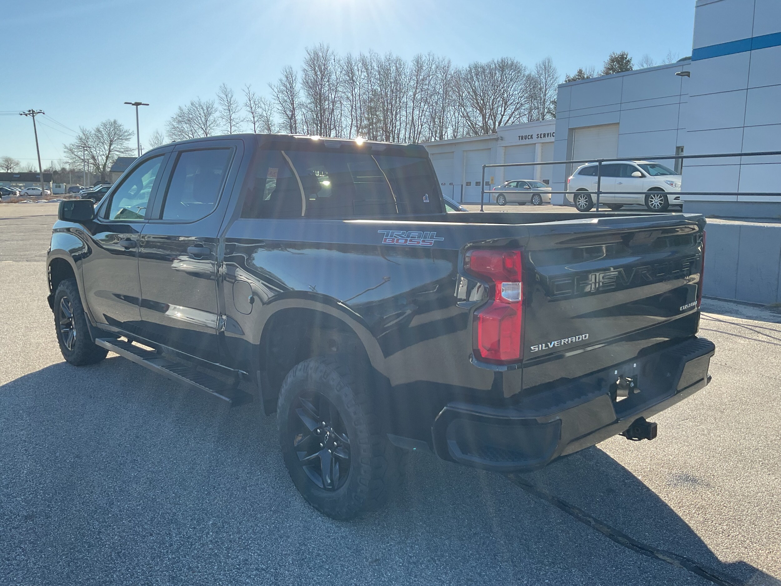 2022 Chevrolet Silverado 1500 Custom Trail Boss photo 2