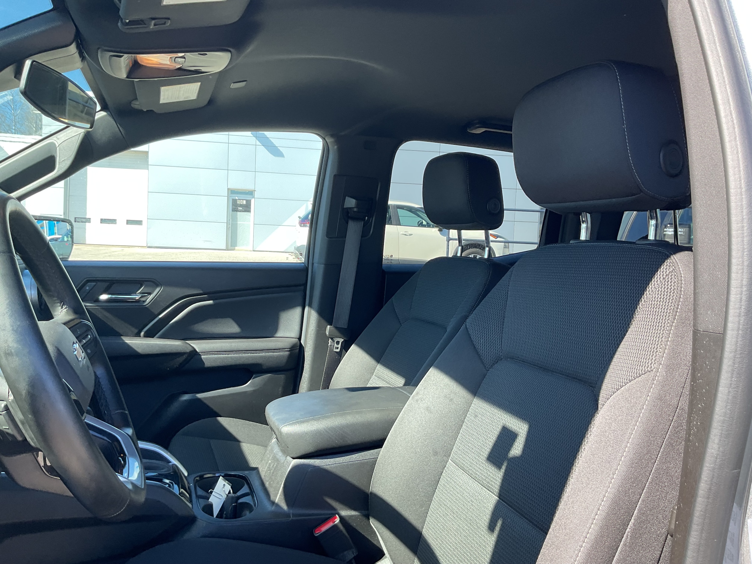 2024 Chevrolet Colorado LT - Photo 10