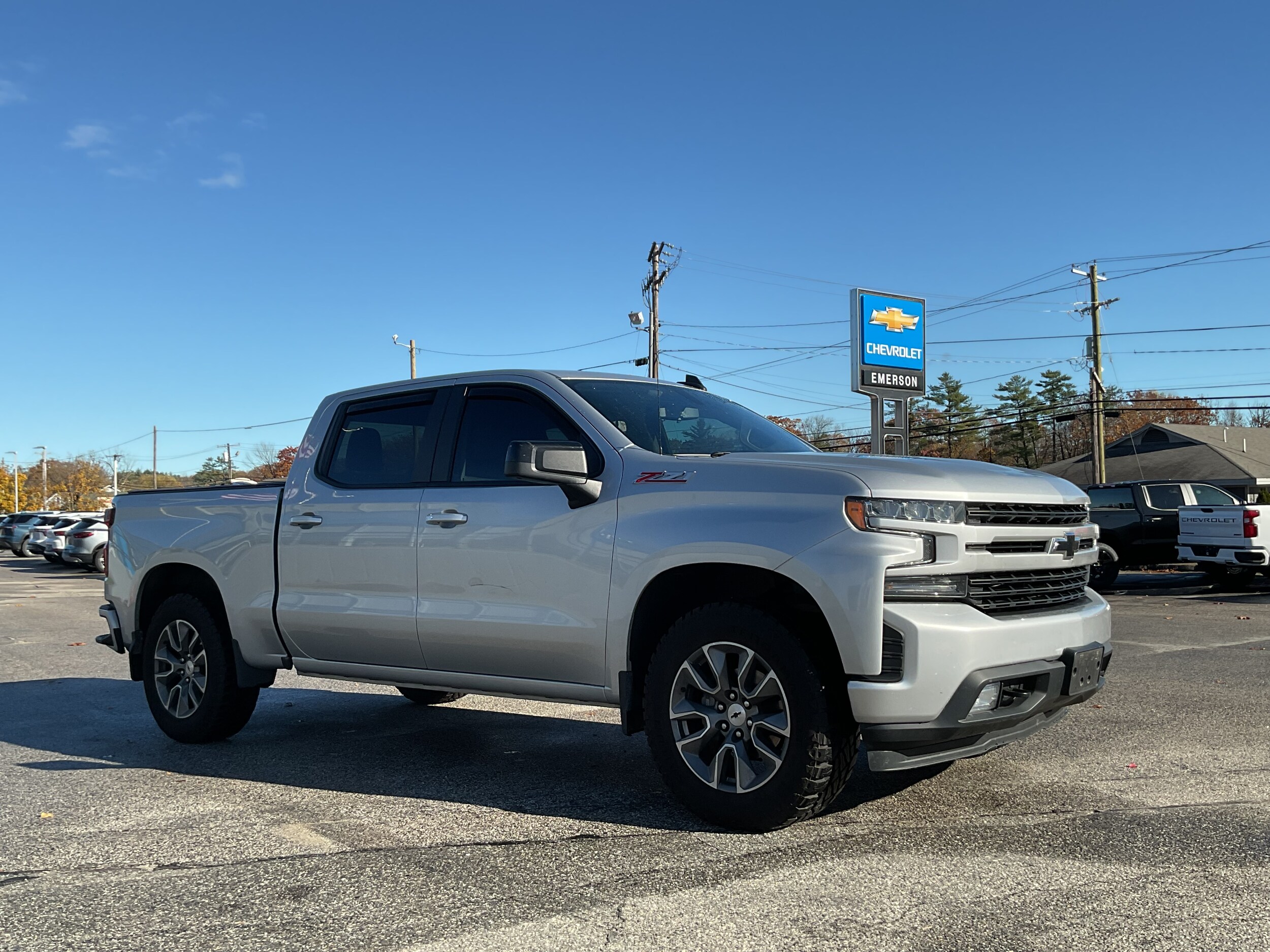 2021 Chevrolet Silverado 1500 RST photo 2