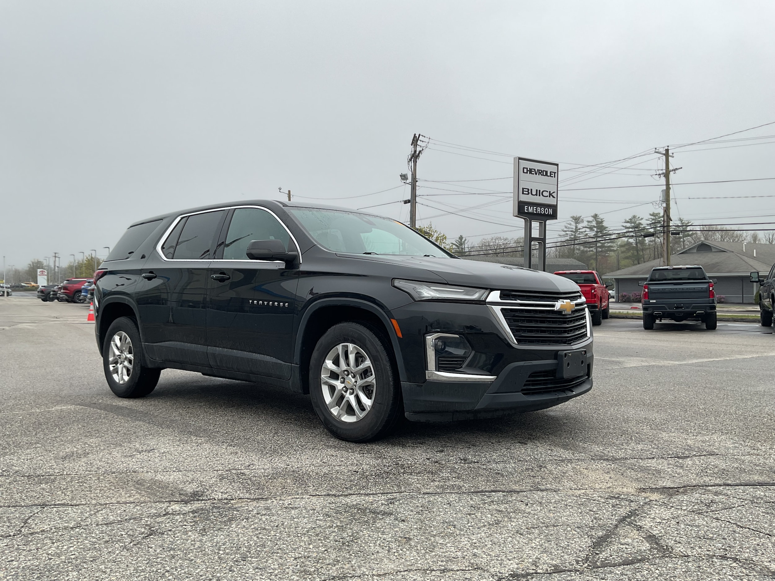 Certified 2022 Chevrolet Traverse LS with VIN 1GNEVFKW8NJ121685 for sale in Auburn, ME