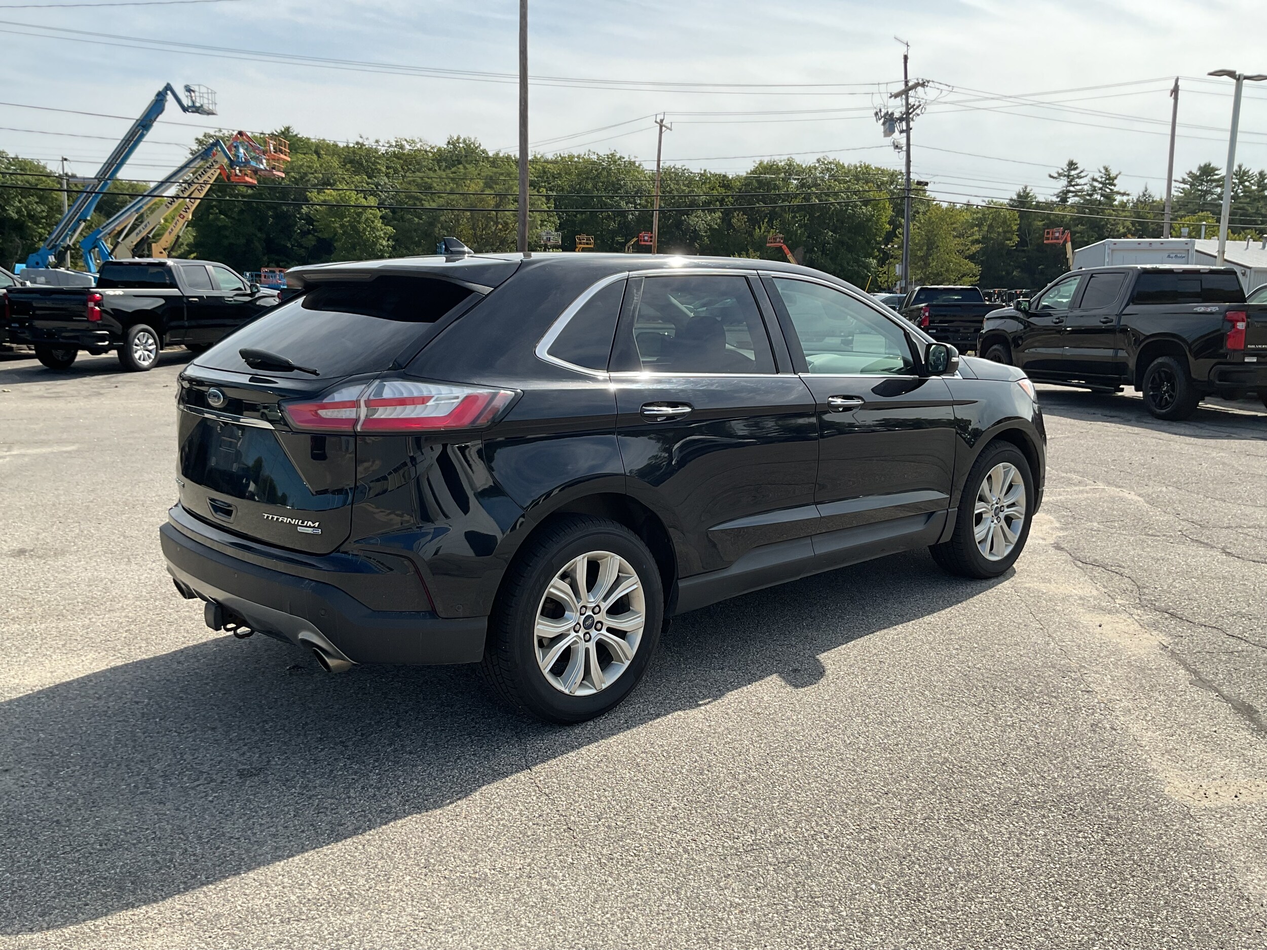 2020 Ford Edge Titanium photo 3
