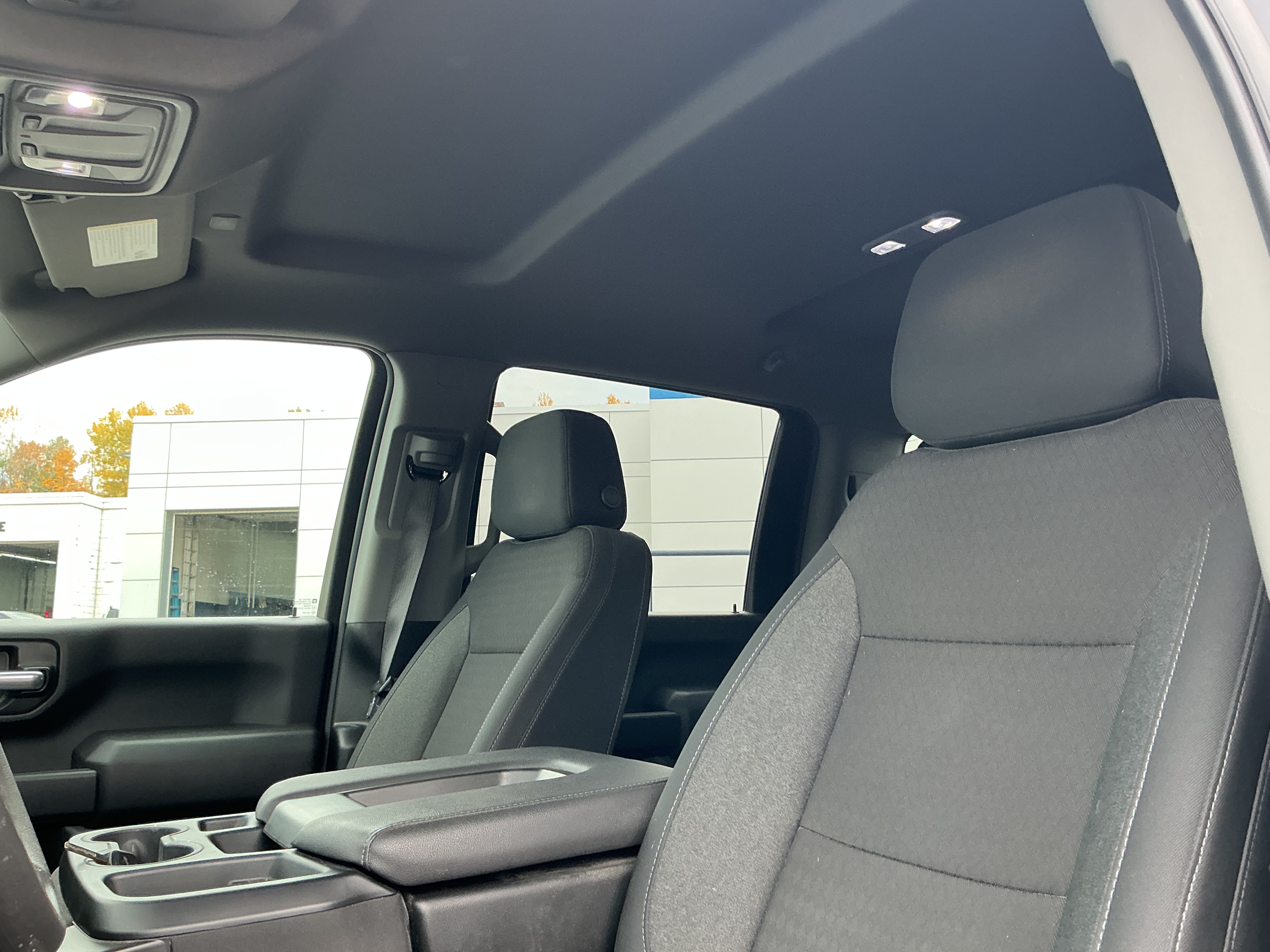 2025 Chevrolet Silverado 2500HD Custom - Photo 8