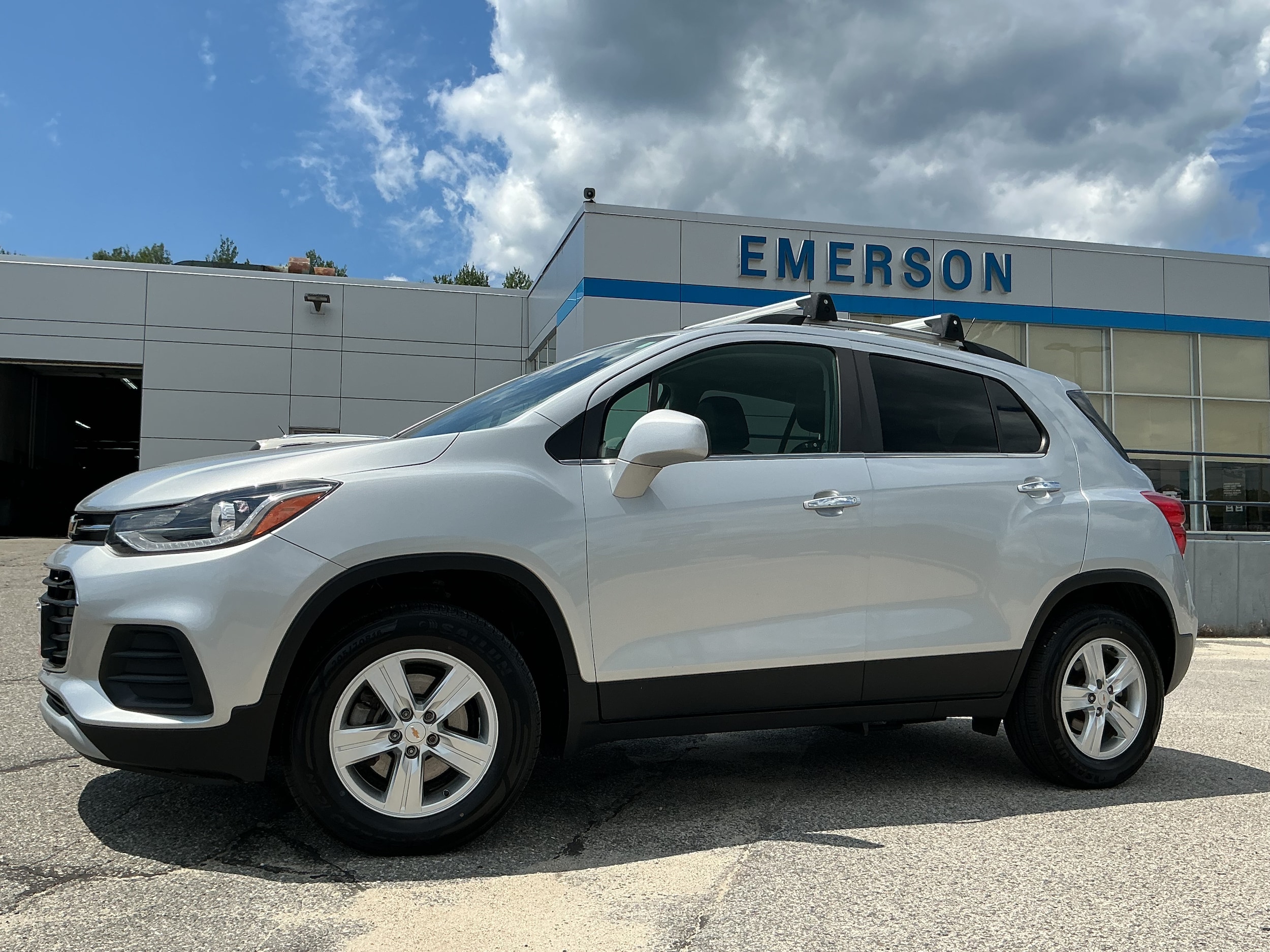 Silver ICE Metallic 2019 Chevrolet Trax SUV / Crossover All-Wheel Drive Automatic