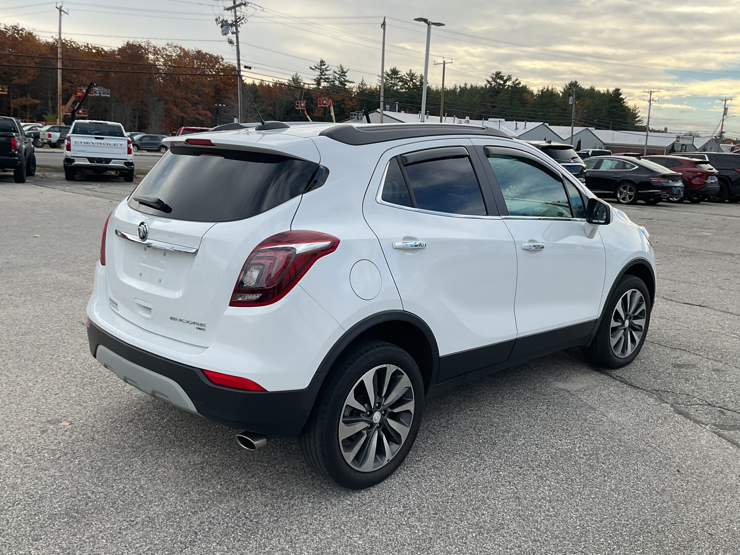 2022 Buick Encore Preferred photo 2