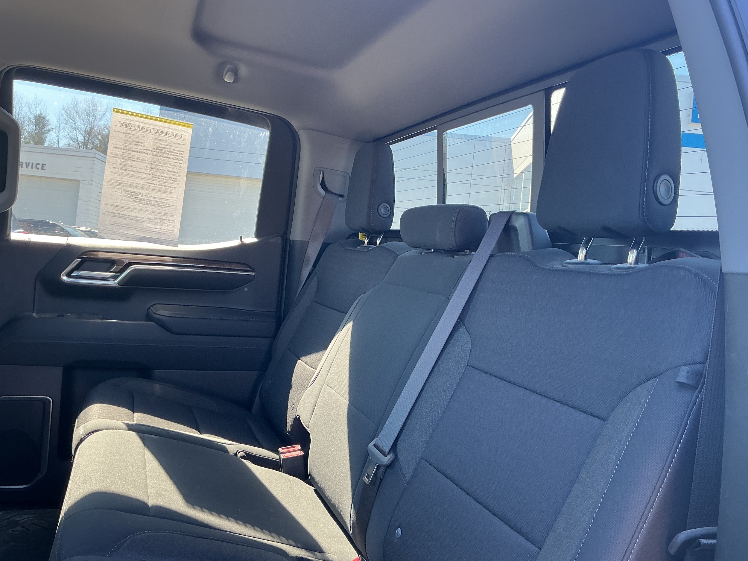 2023 Chevrolet Silverado 1500 LT - Photo 9