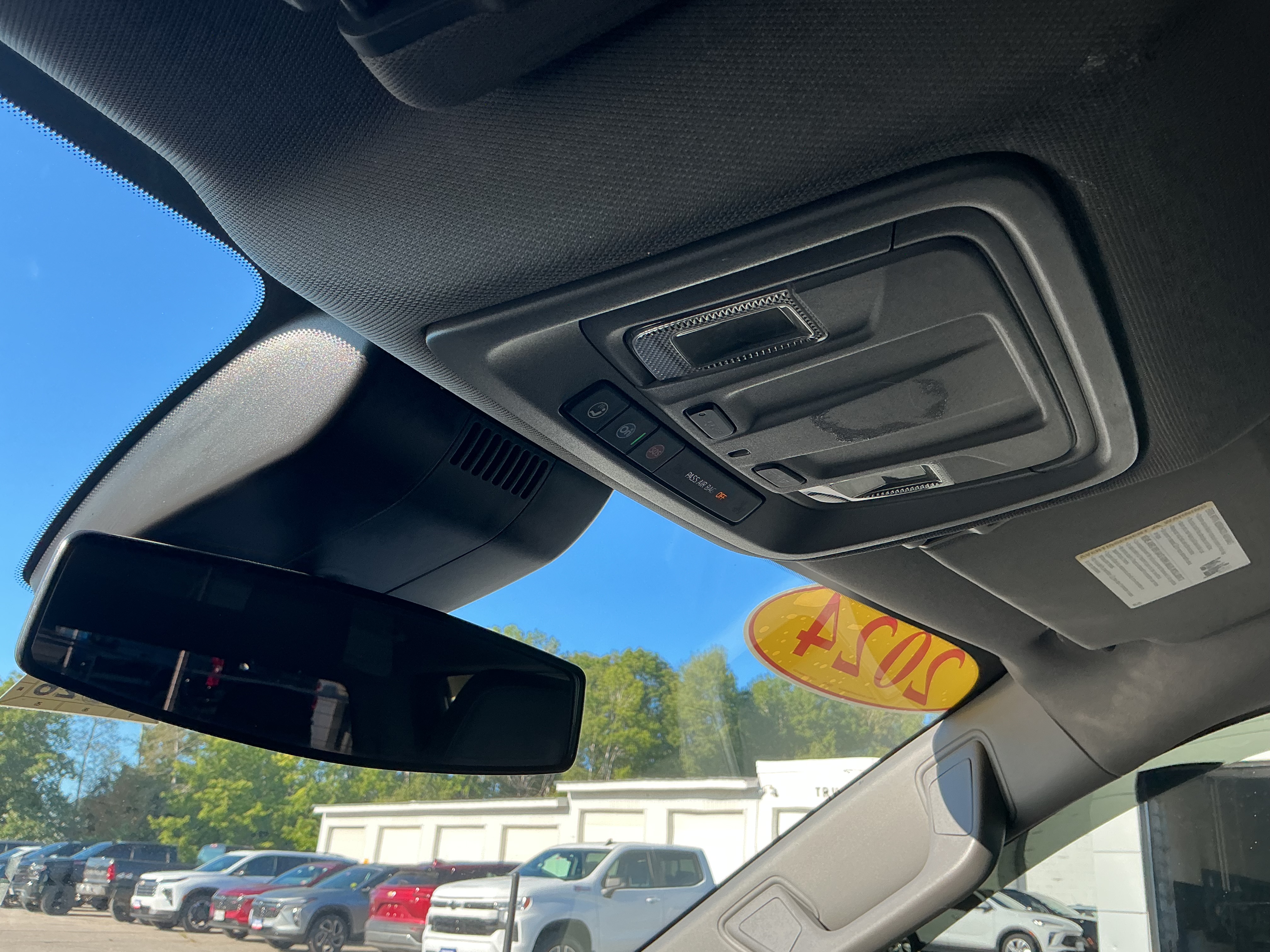 2024 Chevrolet Silverado 1500 LT - Photo 12