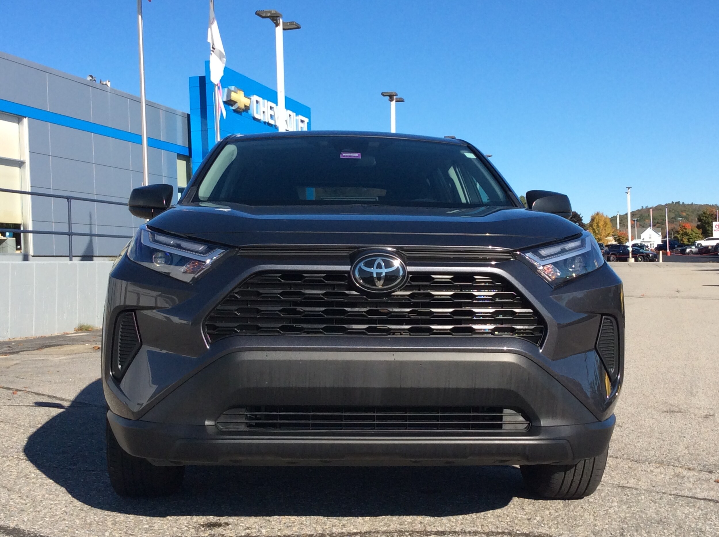 2023 Toyota RAV4 LE photo 2