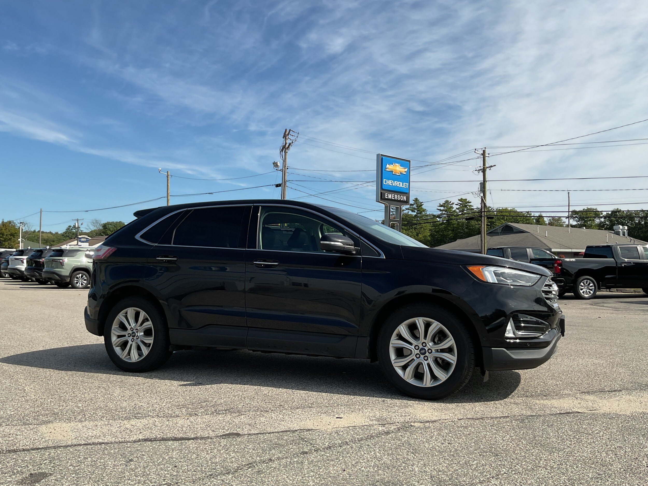 2020 Ford Edge Titanium photo 4