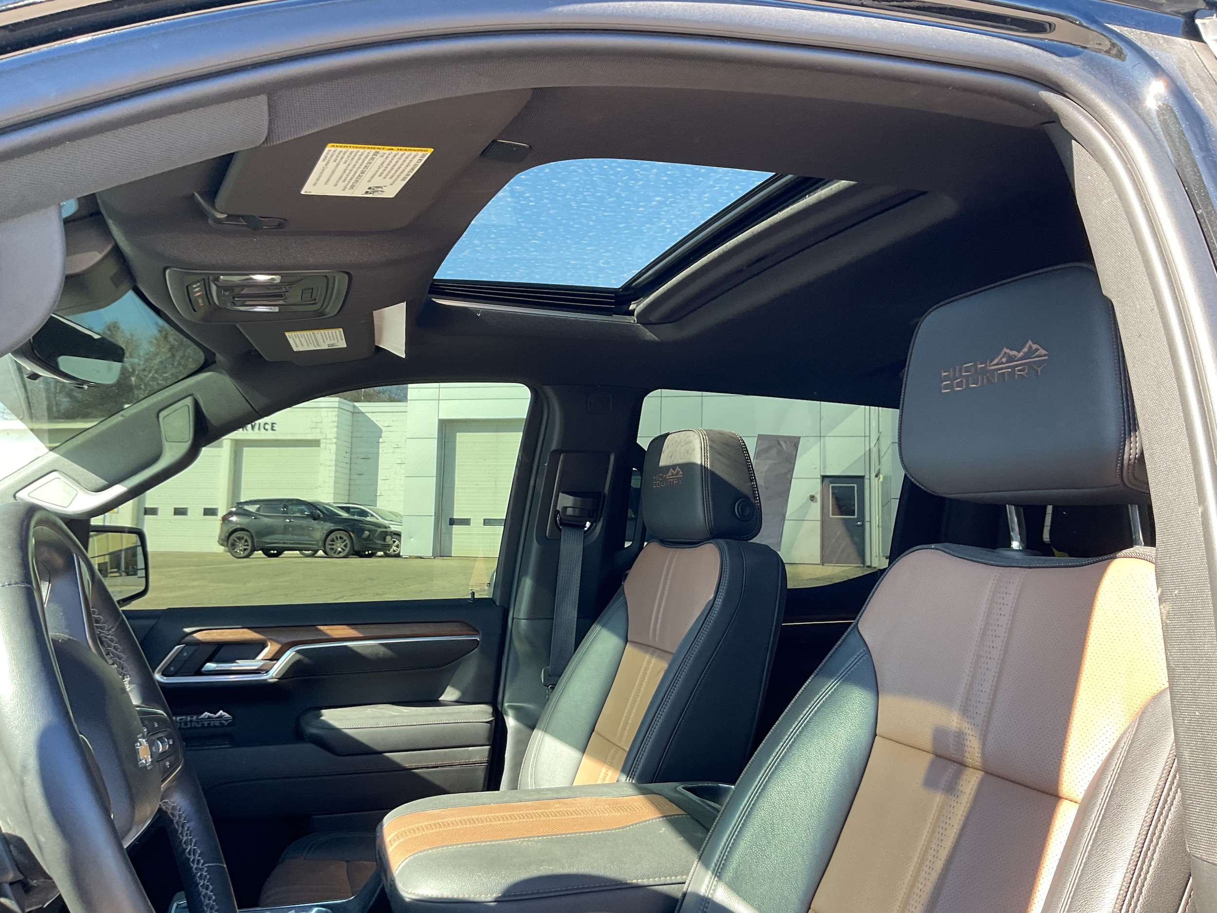 2023 Chevrolet Silverado 1500 High Country - Photo 10