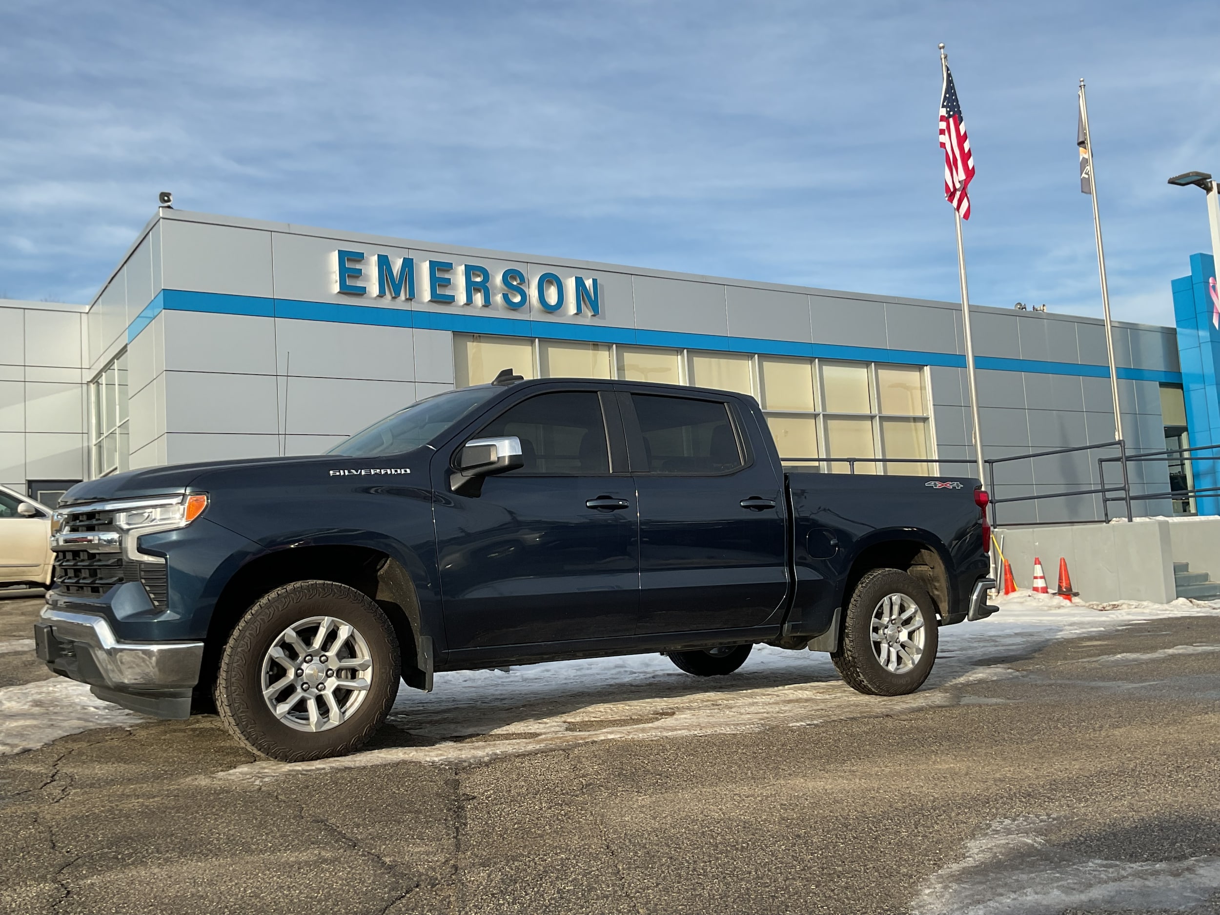 2022 Chevrolet Silverado 1500 LT's photo