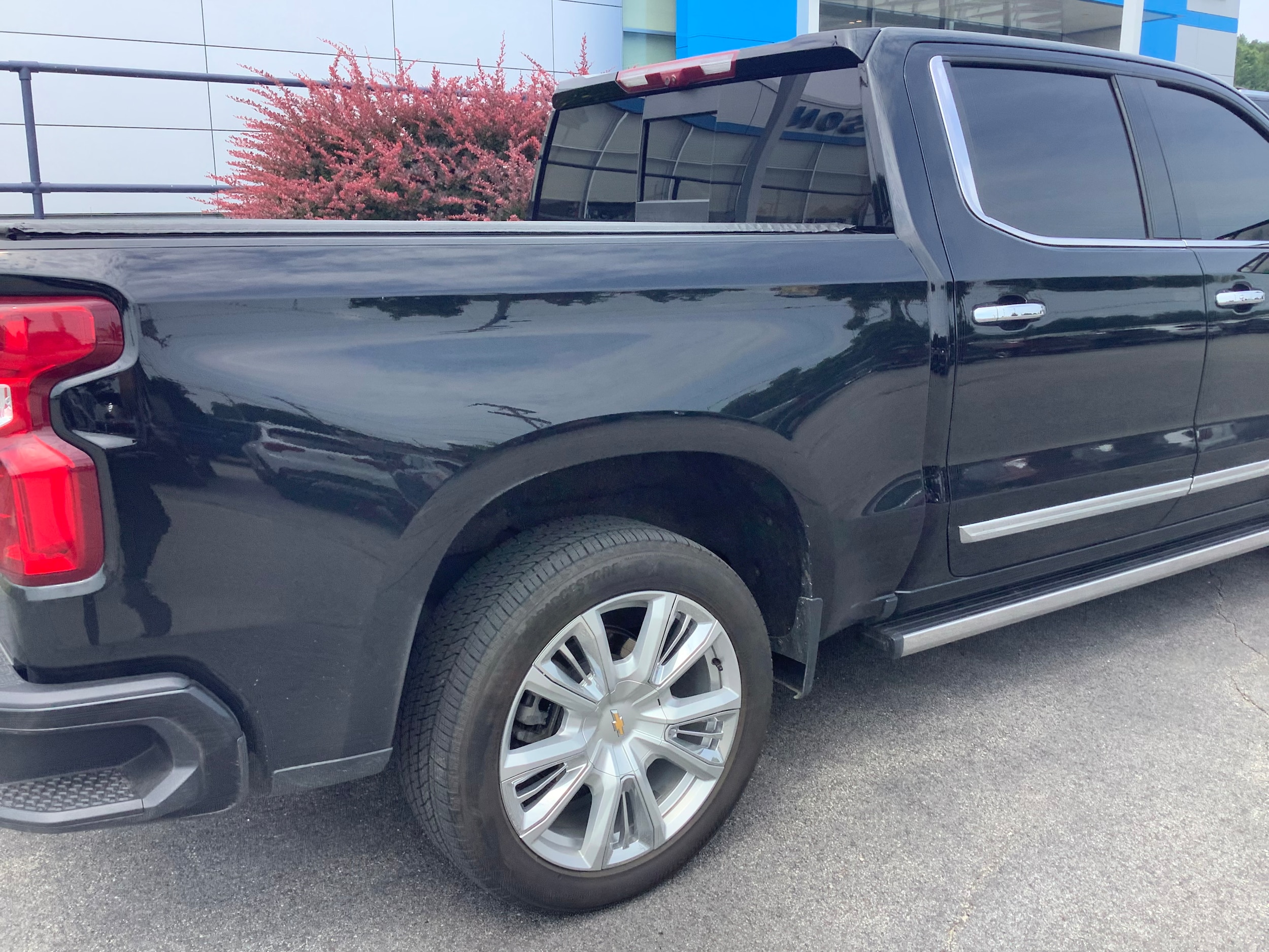 2023 Chevrolet Silverado 1500 High Country - Photo 8