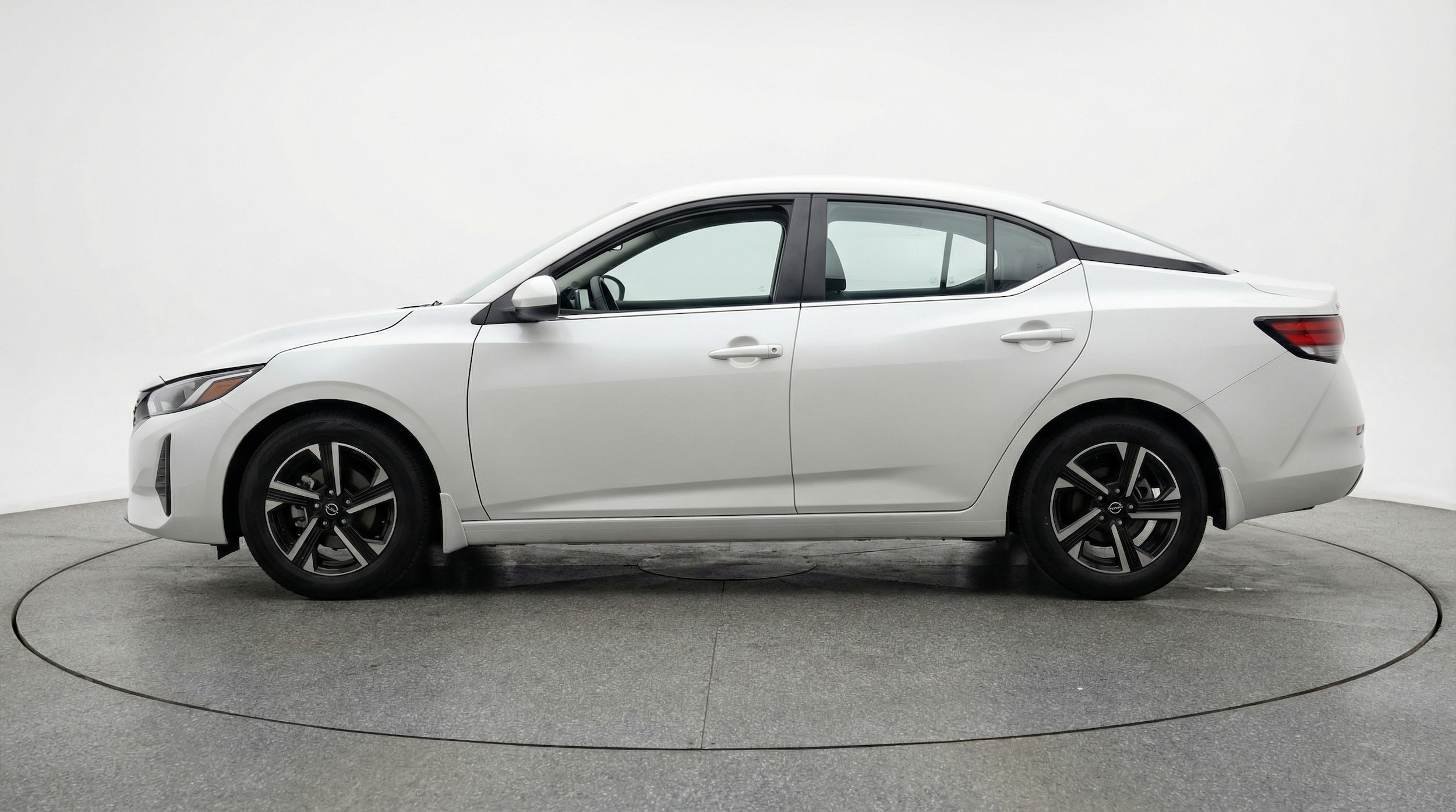 Thumbnail: 2025 Nissan Sentra - 4