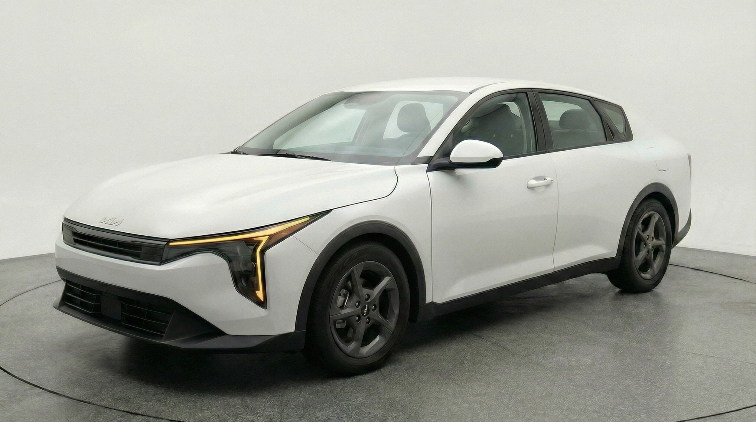 Thumbnail: 2025 Kia K4 - 3