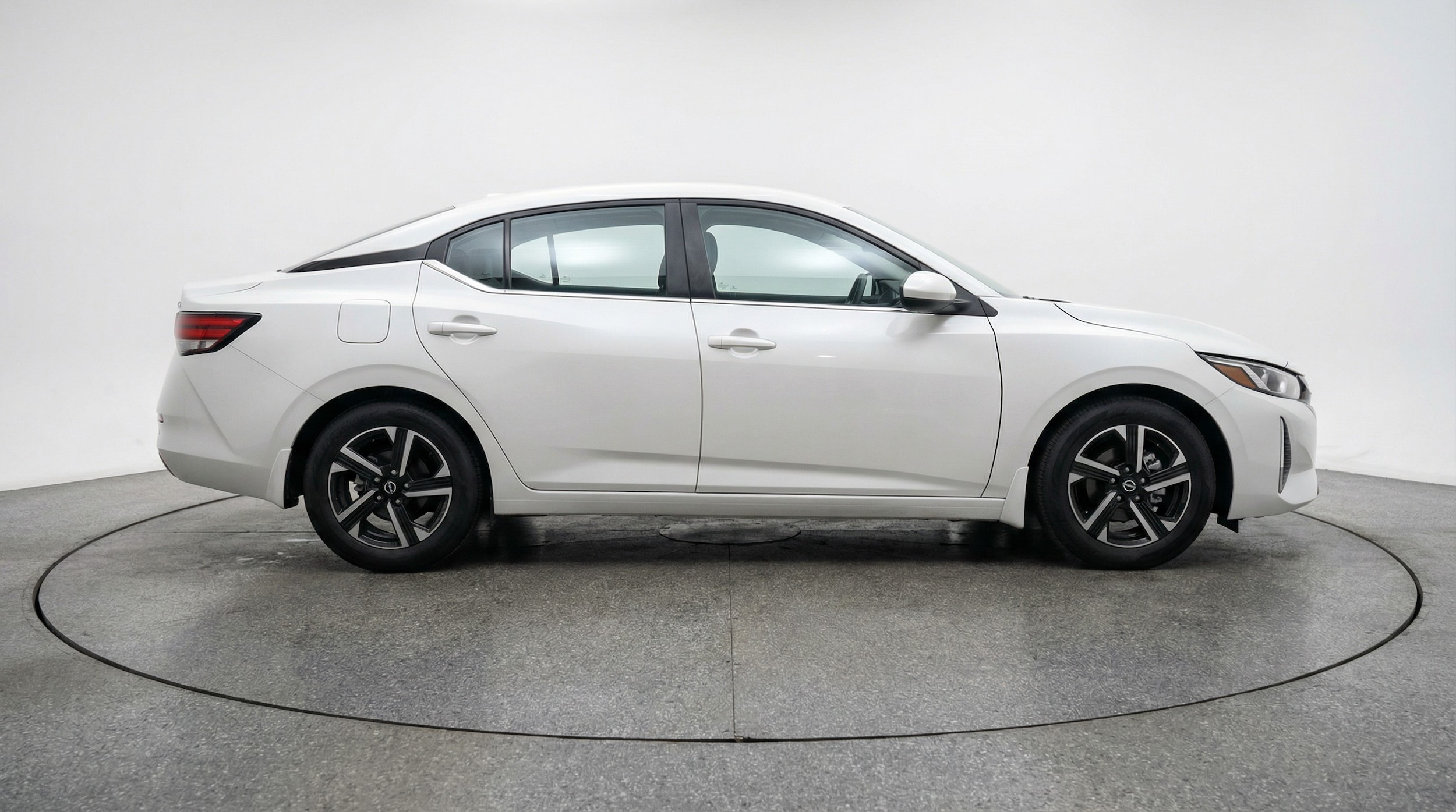 Thumbnail: 2025 Nissan Sentra - 8