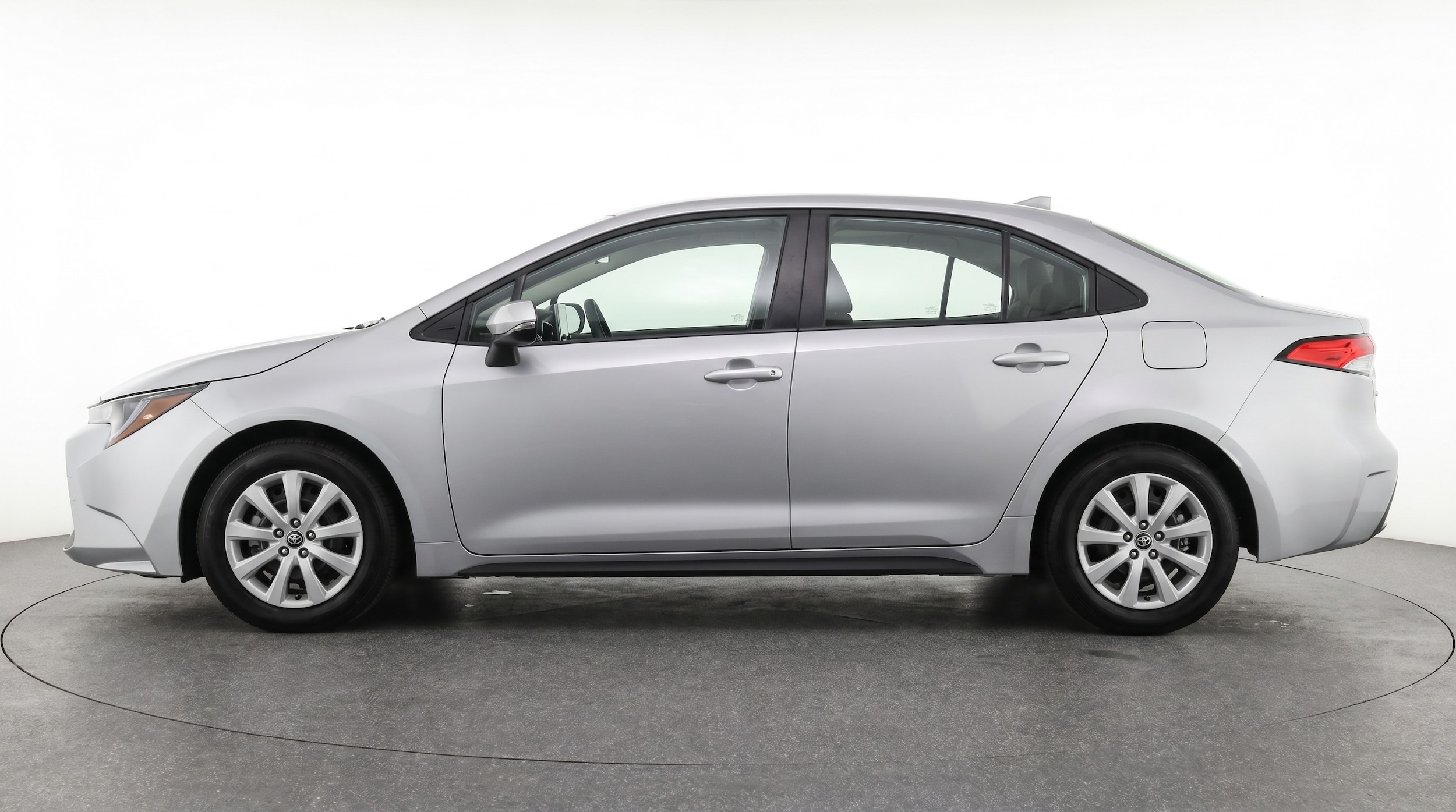 Thumbnail: 2025 Toyota Corolla - 4