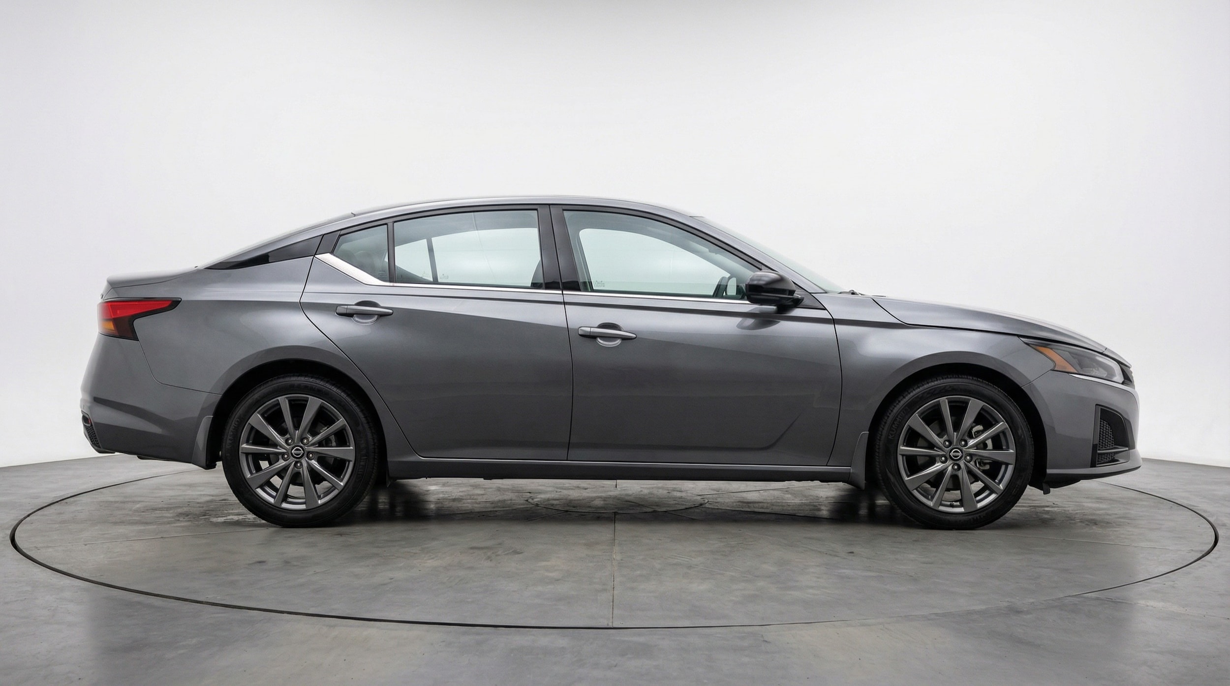 Thumbnail: 2025 Nissan Altima - 8