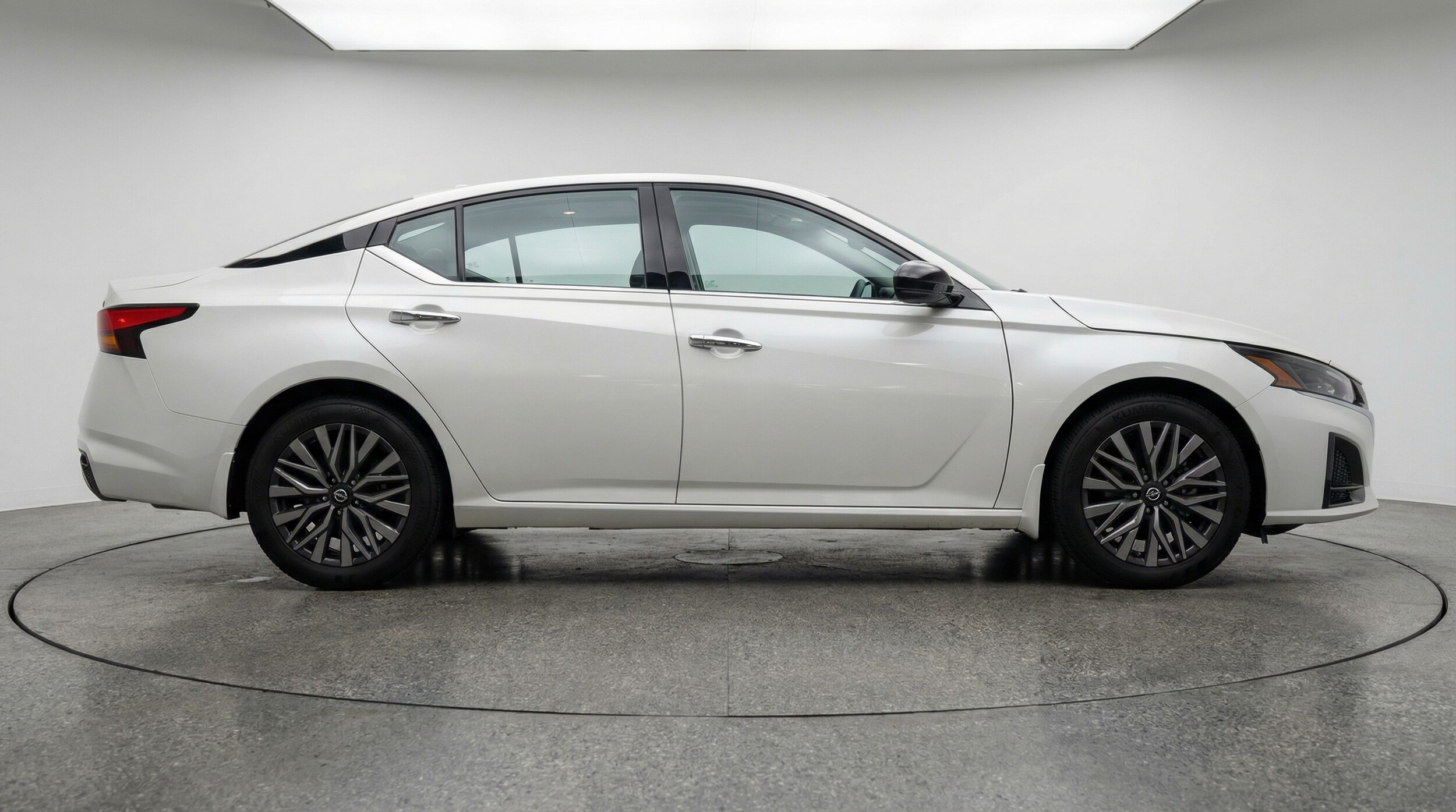 Thumbnail: 2025 Nissan Altima - 8