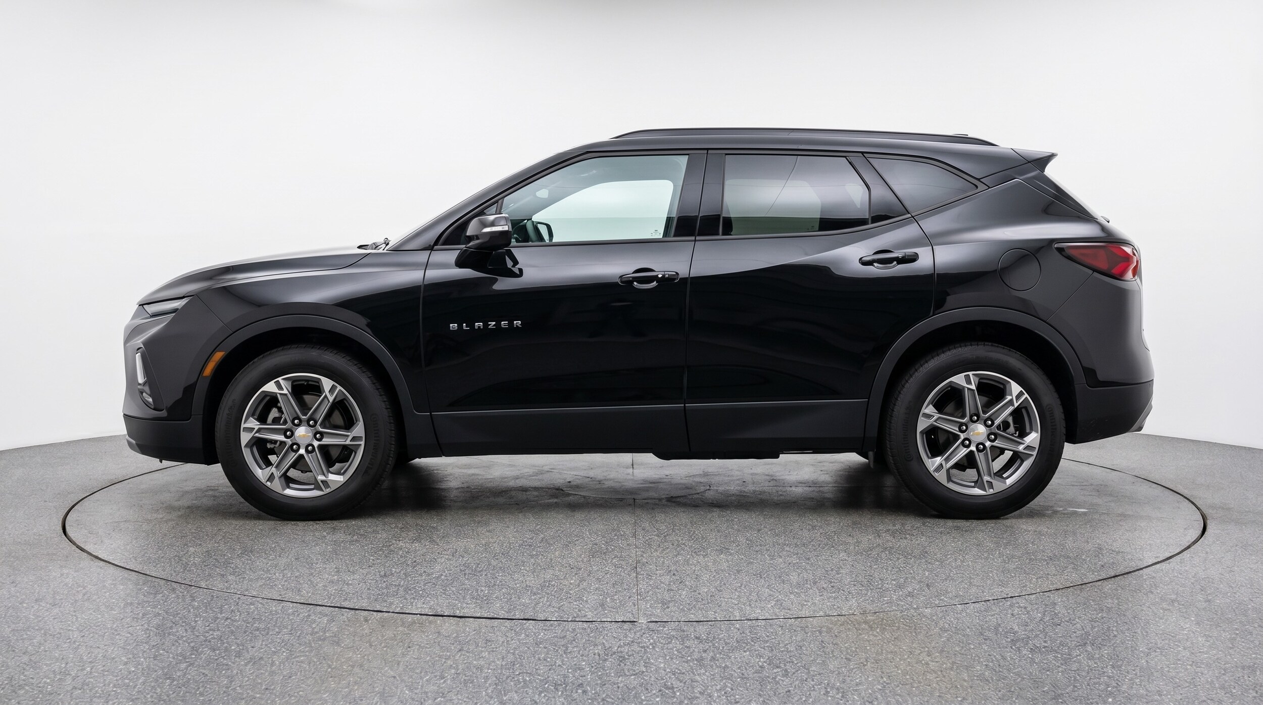 Thumbnail: 2025 Chevrolet Blazer - 4