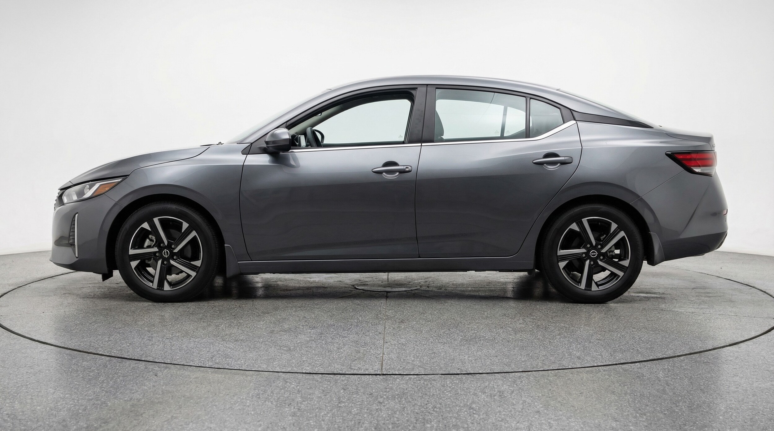 Thumbnail: 2025 Nissan Sentra - 4