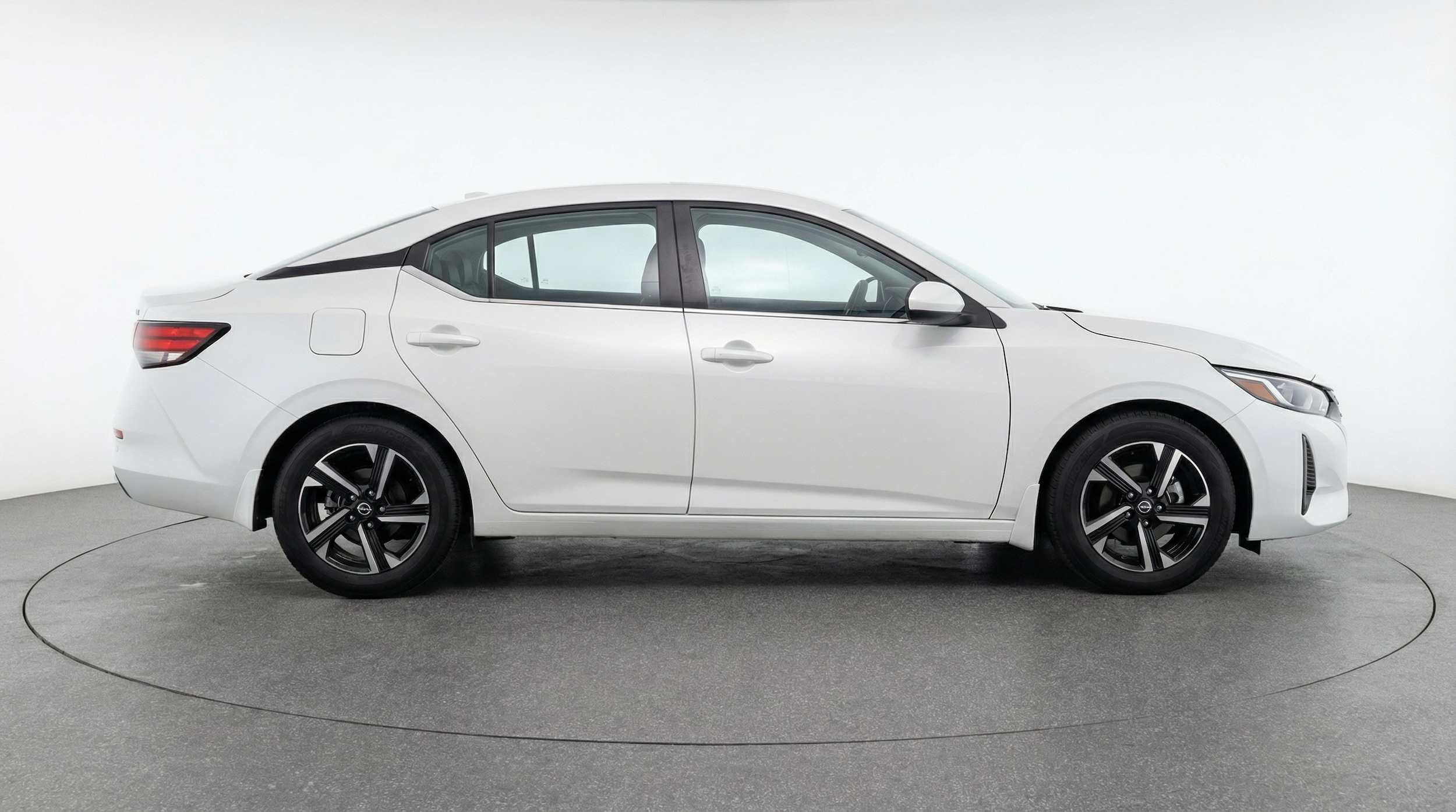 Thumbnail: 2025 Nissan Sentra - 8