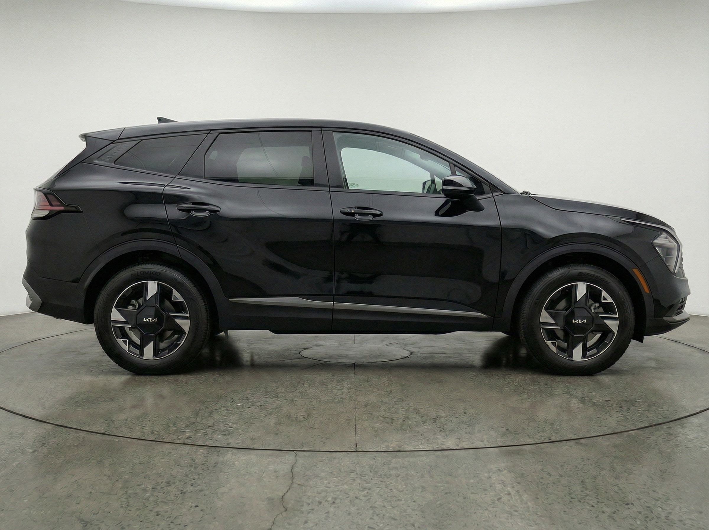 Thumbnail: 2026 Kia Sportage - 8