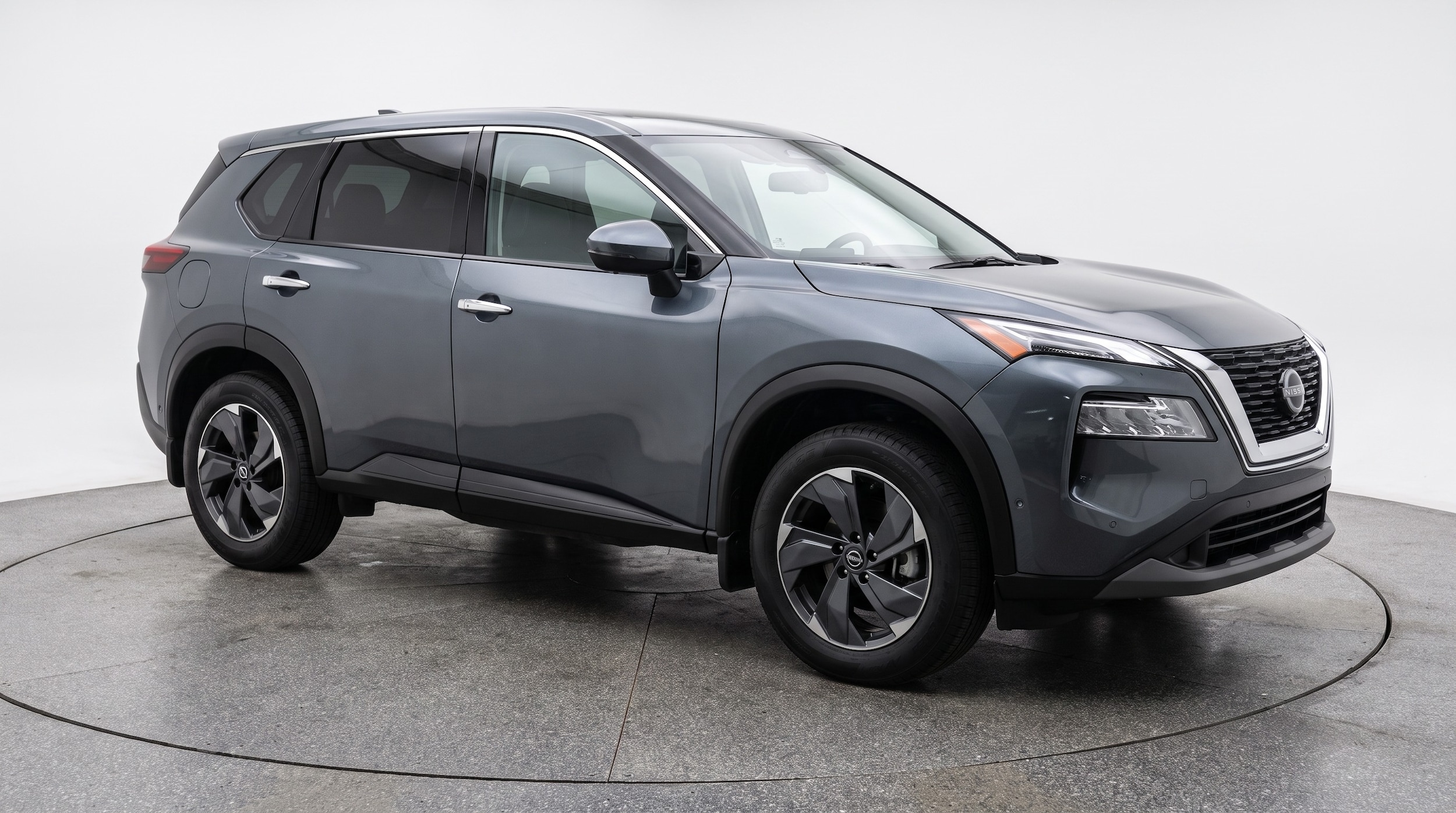 Thumbnail: 2025 Nissan Rogue - 1