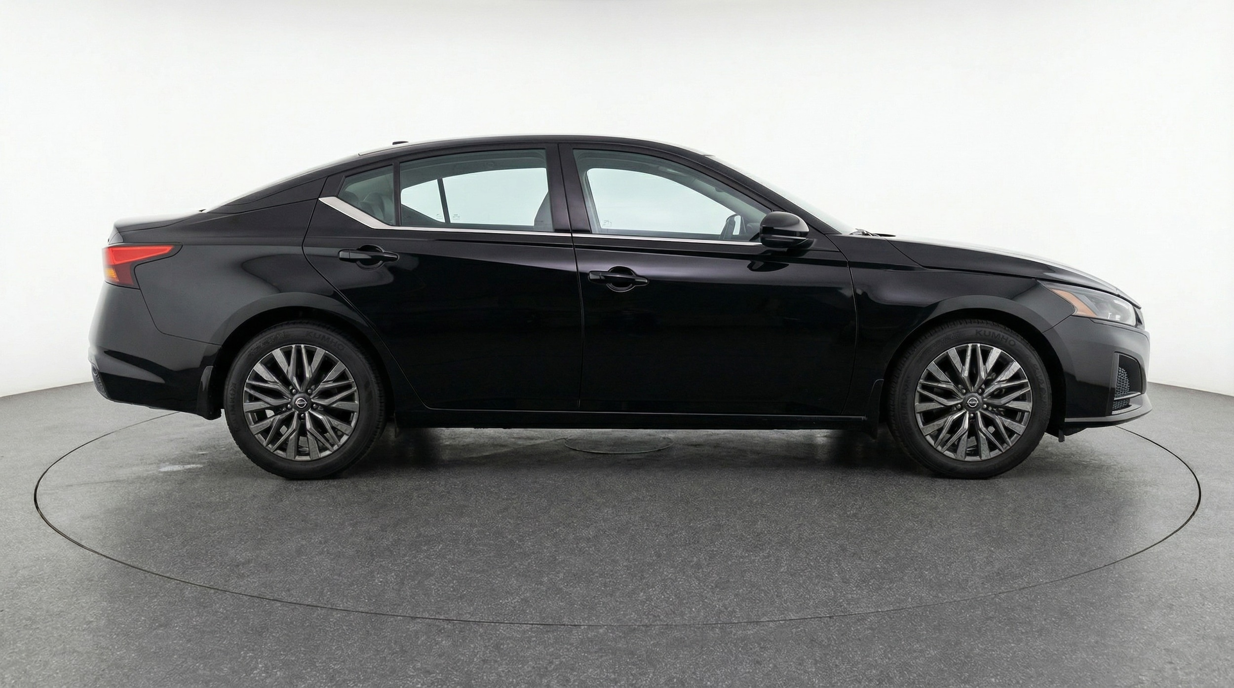 Thumbnail: 2025 Nissan Altima - 8