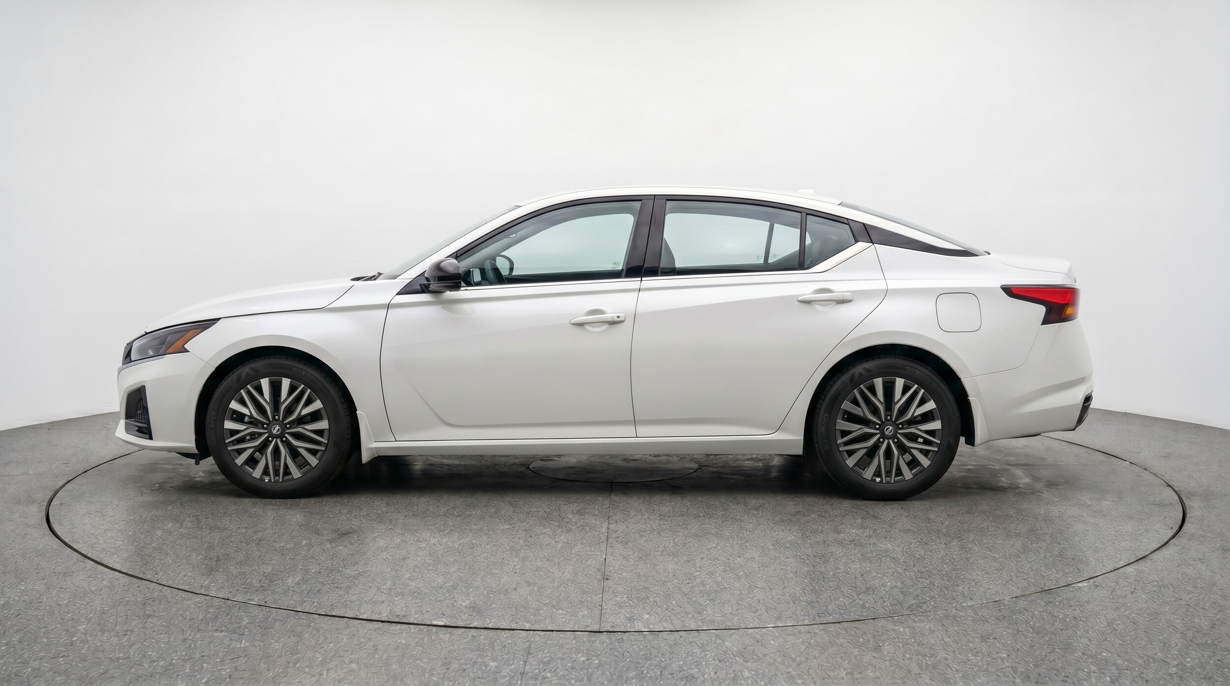 Thumbnail: 2026 Nissan Altima - 4