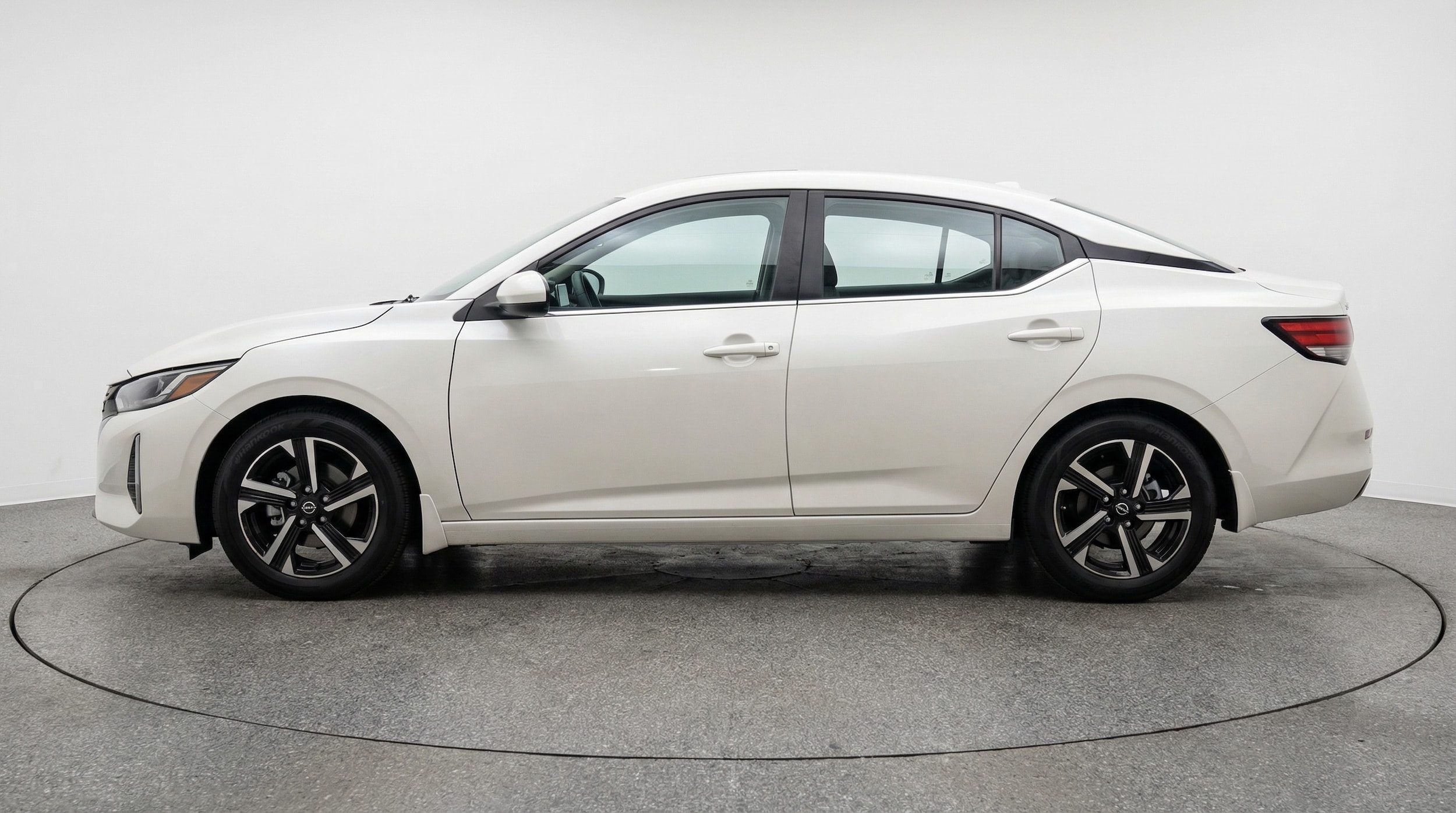 Thumbnail: 2025 Nissan Sentra - 4