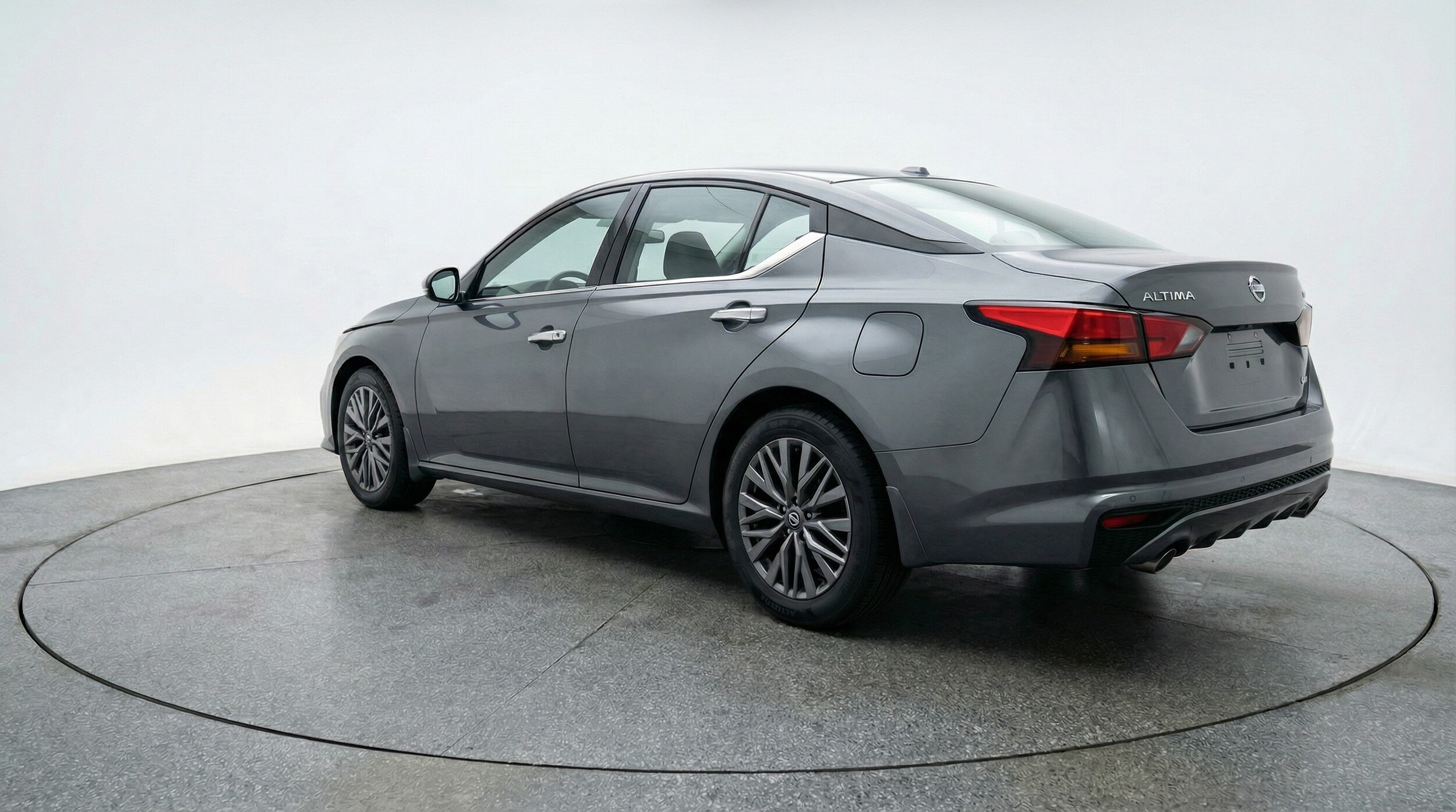 Thumbnail: 2025 Nissan Altima - 5