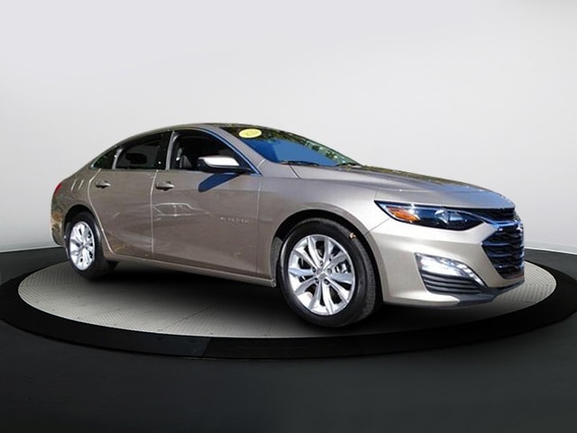 Used 2022 Chevrolet Malibu 1LT with VIN 1G1ZD5ST3NF136779 for sale in Fall River, MA