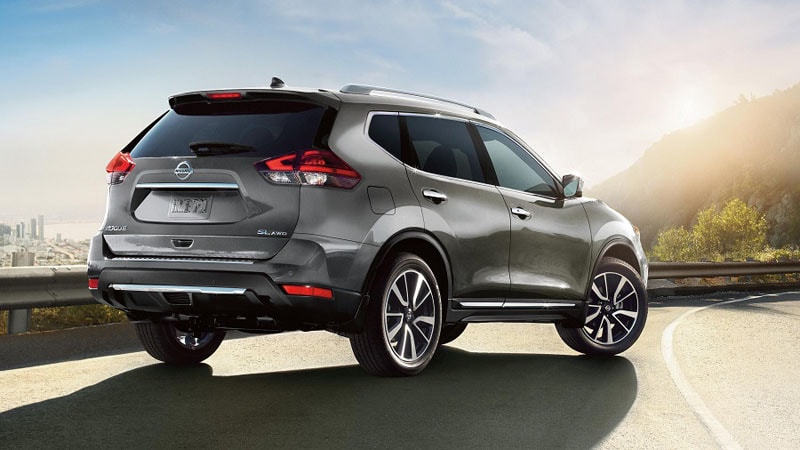 Discover the features of the 2020 Nissan Rogue in Lakewood CO