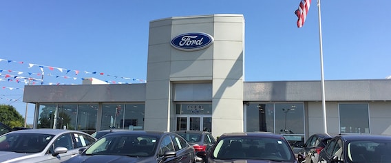 New Ford and Used Car Dealer Near Fall River, MA