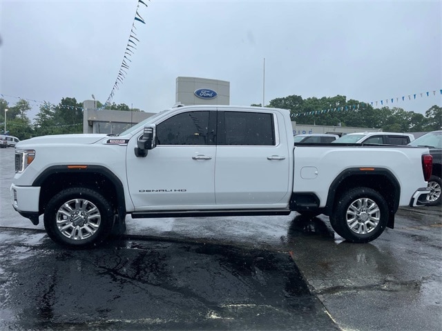 Used 2022 GMC Sierra 3500HD Denali with VIN 1GT49WEY8NF119136 for sale in New Bedford, MA