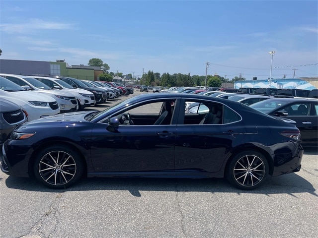 Used 2021 Toyota Camry SE with VIN 4T1G11AK7MU598311 for sale in New Bedford, MA